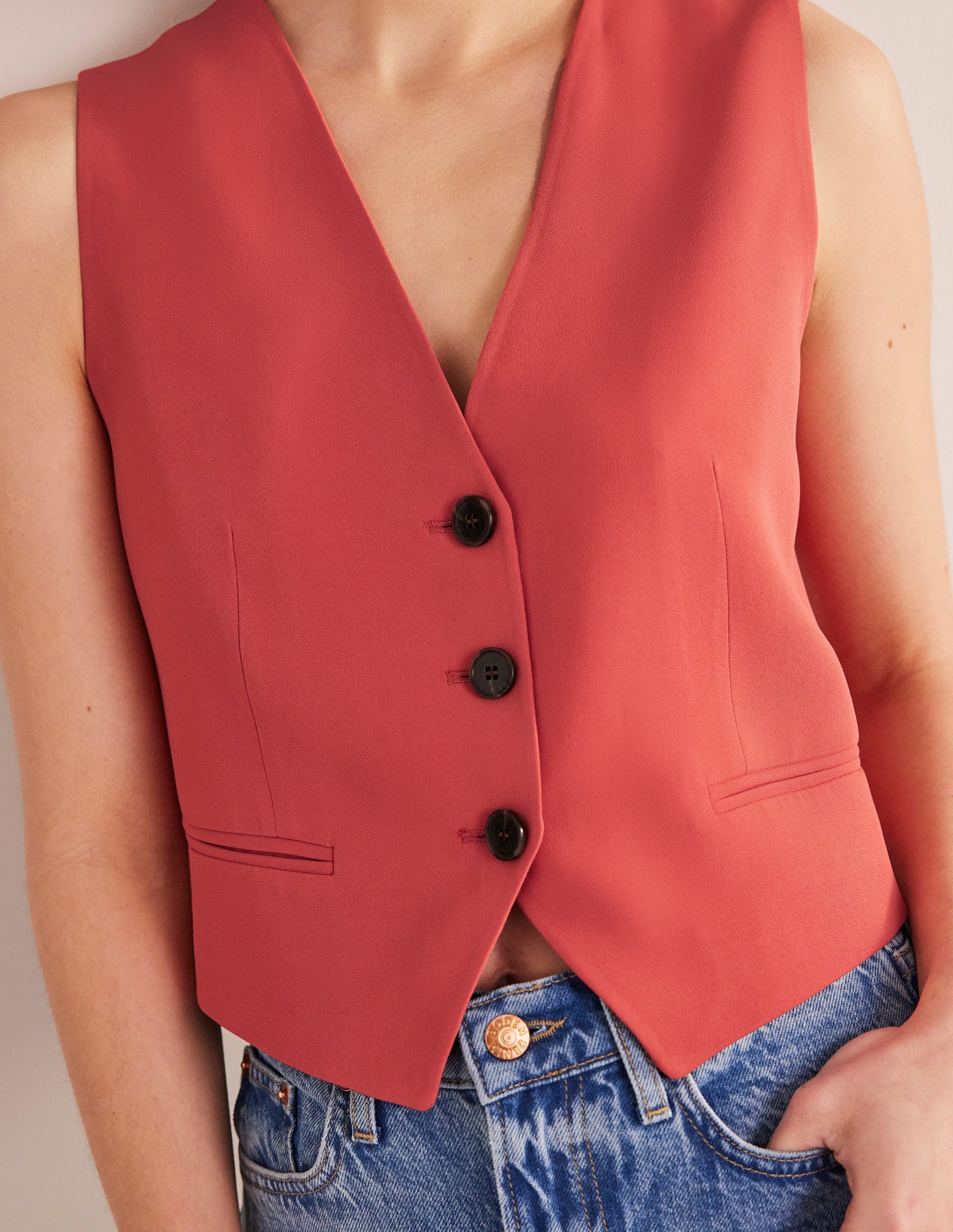 Fluid Tailored Waistcoat-Fox-2