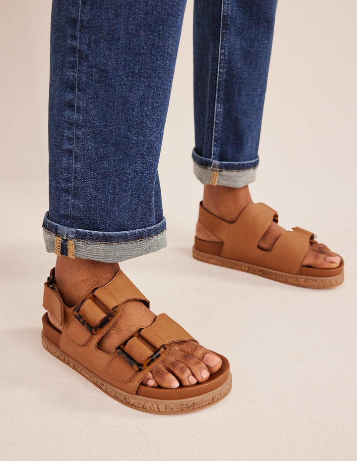 Chunky Flat Buckled Sandals-Golden Brown