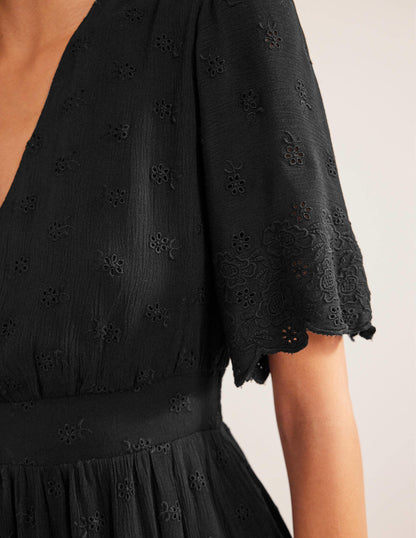 Broderie Maxi Dress-Black-3