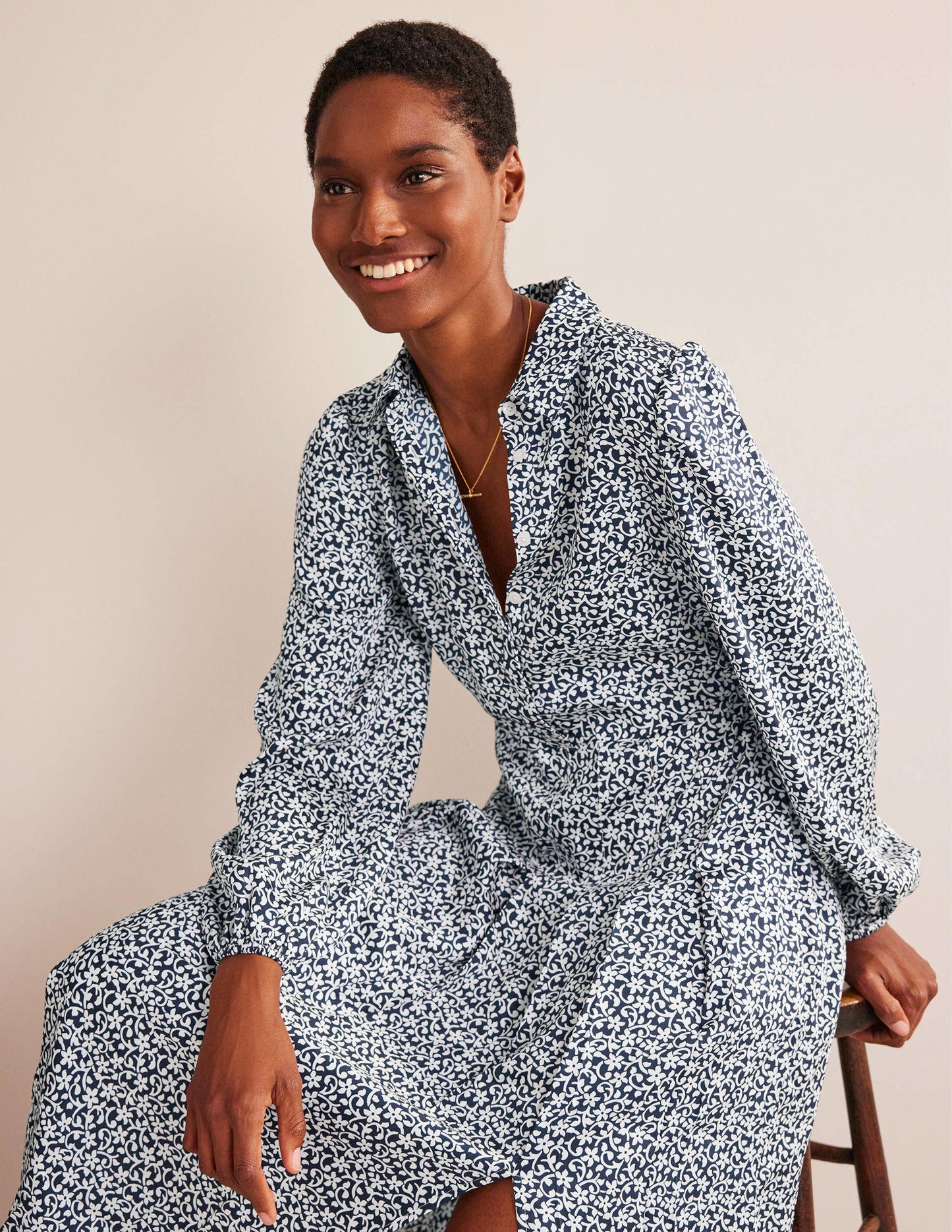 Pleated Skirt Midi Shirt Dress-Navy, Flower Stem