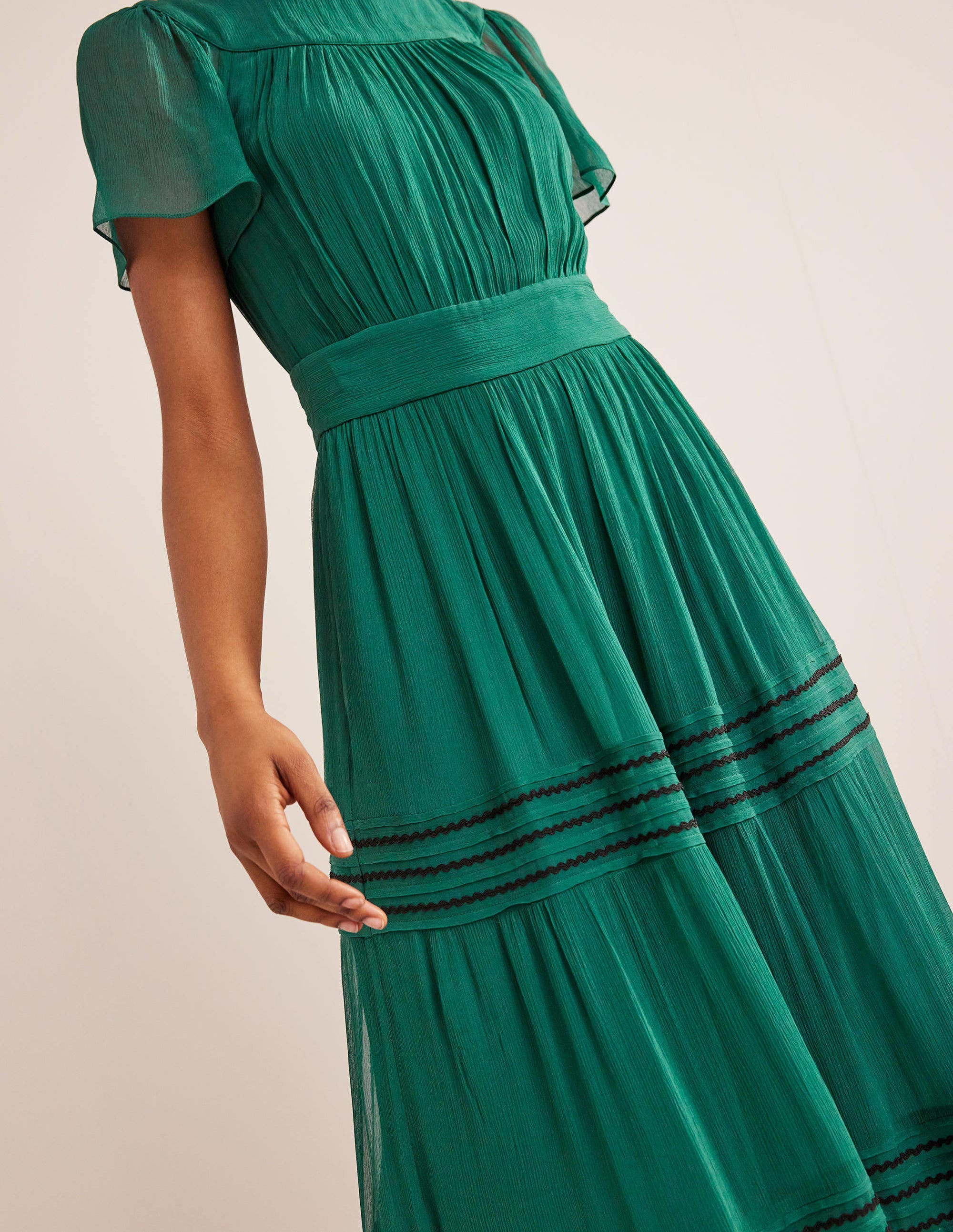 Trim Detail Maxi Dress-Deep Forest - Image 4