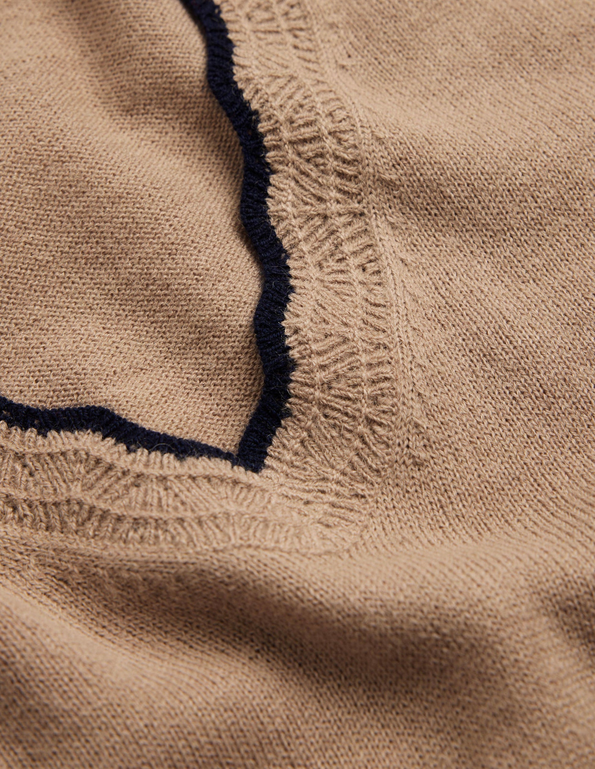 Merino Scallop V-Neck Jumper-Camel Melange-6