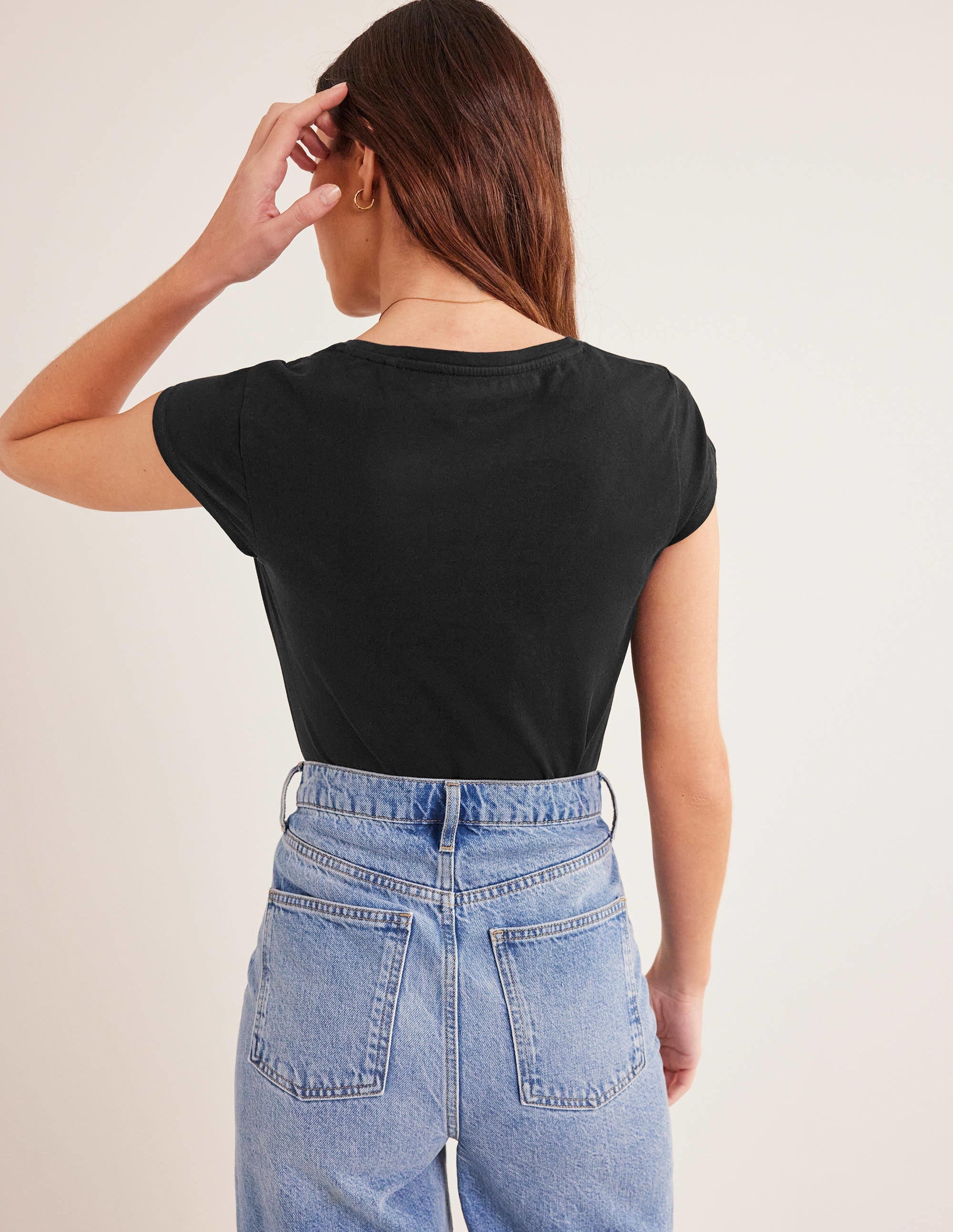 Pure Cotton Scoop Neck T-Shirt-Black - Image 3