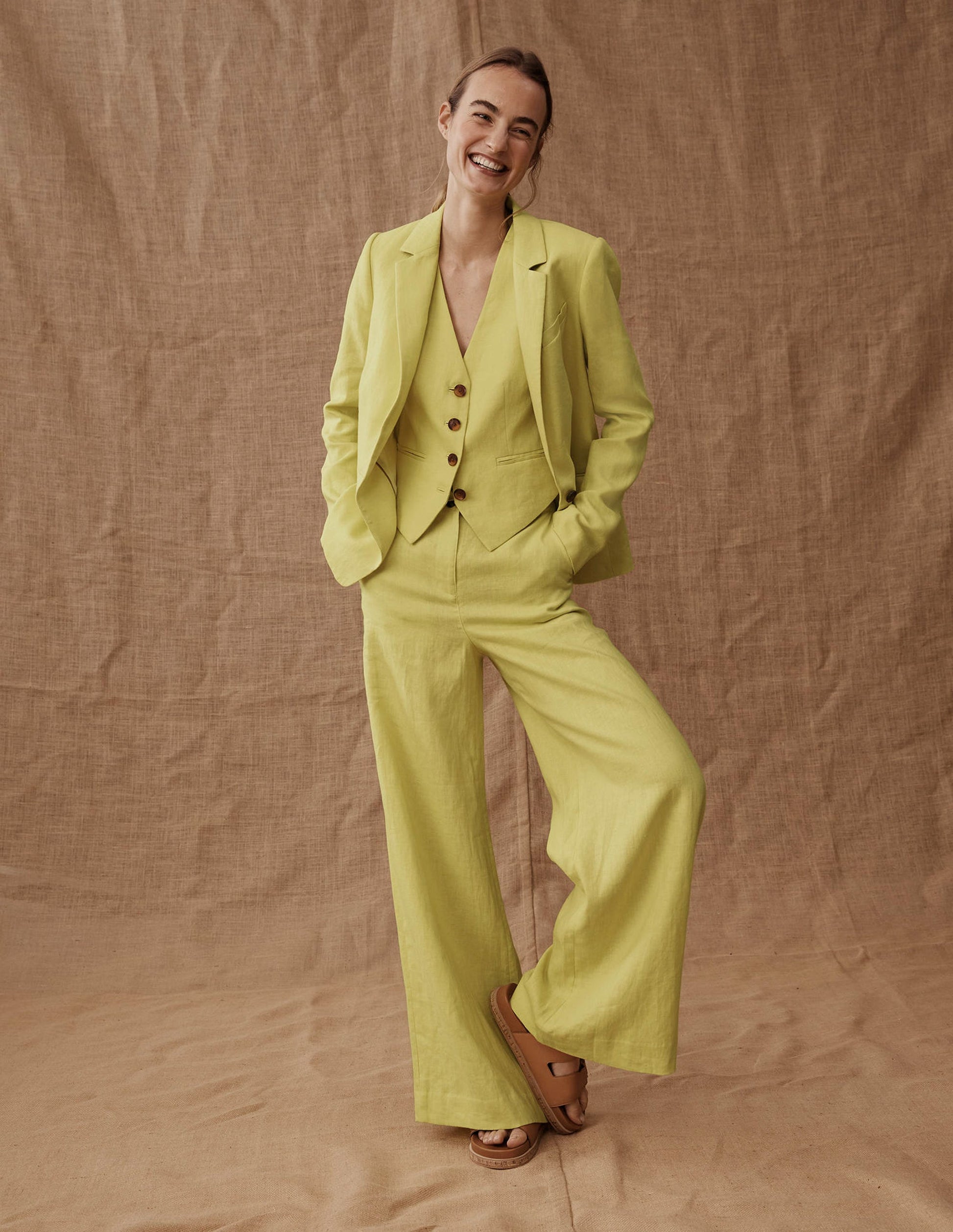 Linen V-Neck Waistcoat-Citrus-5