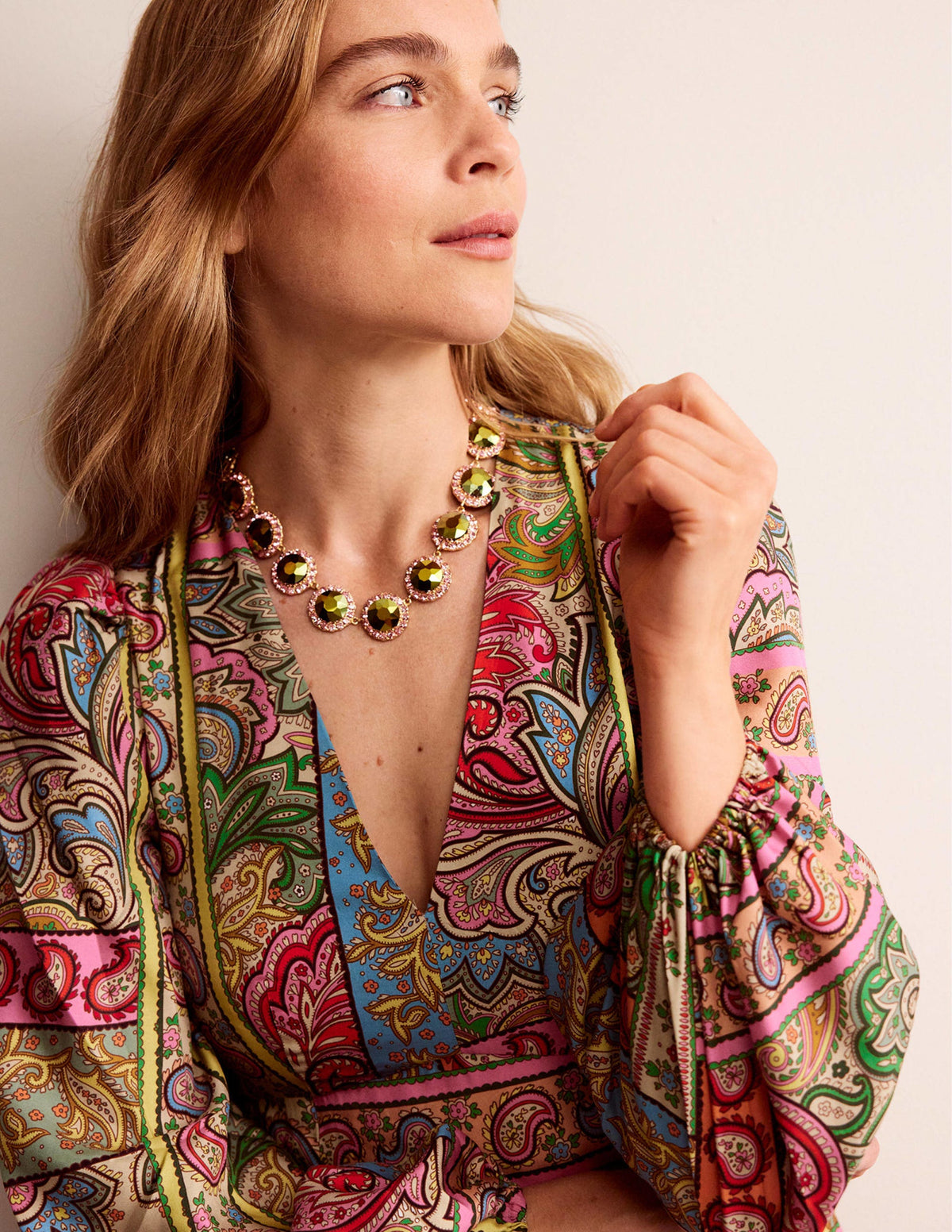Embellished Flower Necklace-Green-1