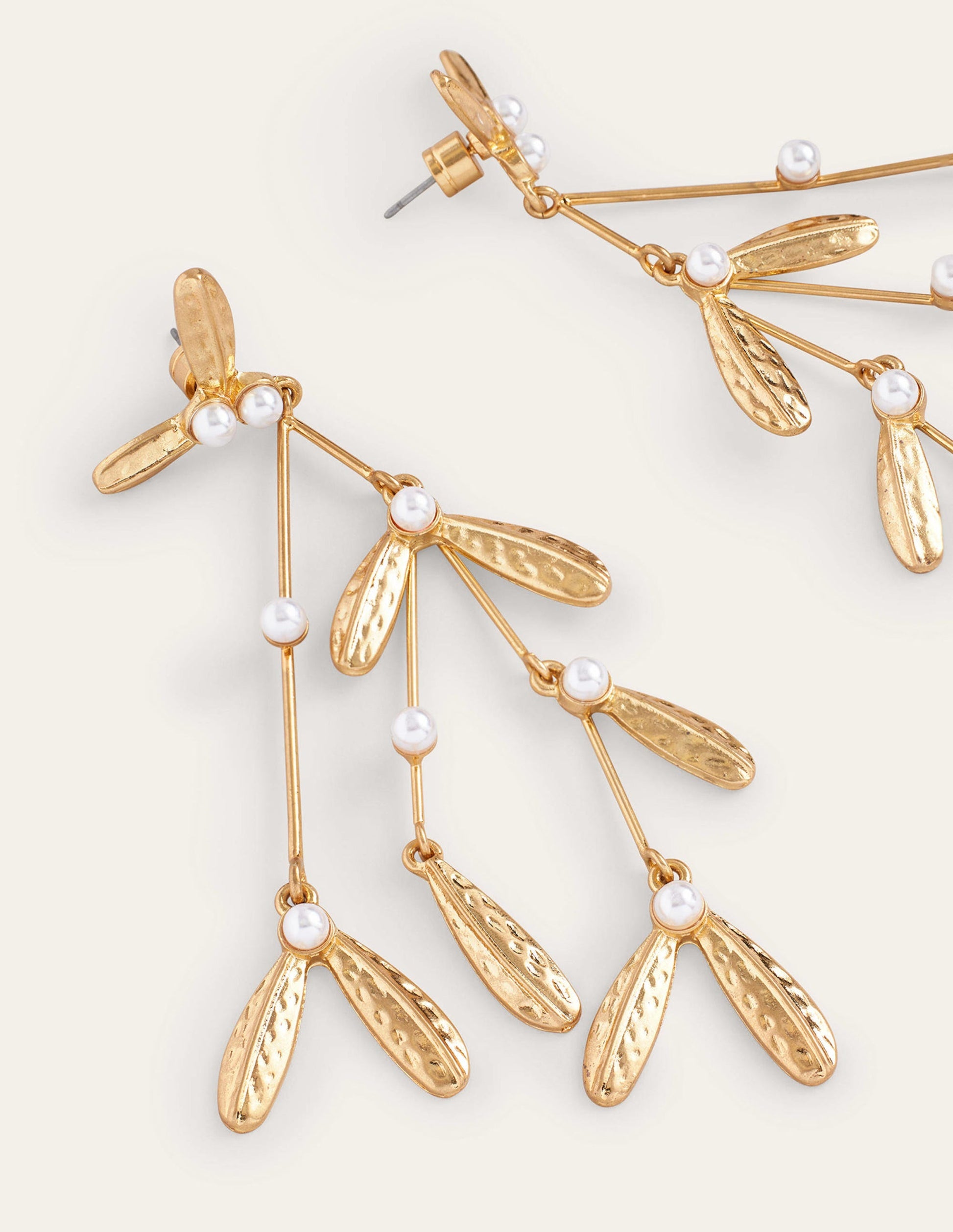 Festive Stamp Earrings-Mistletoe-3