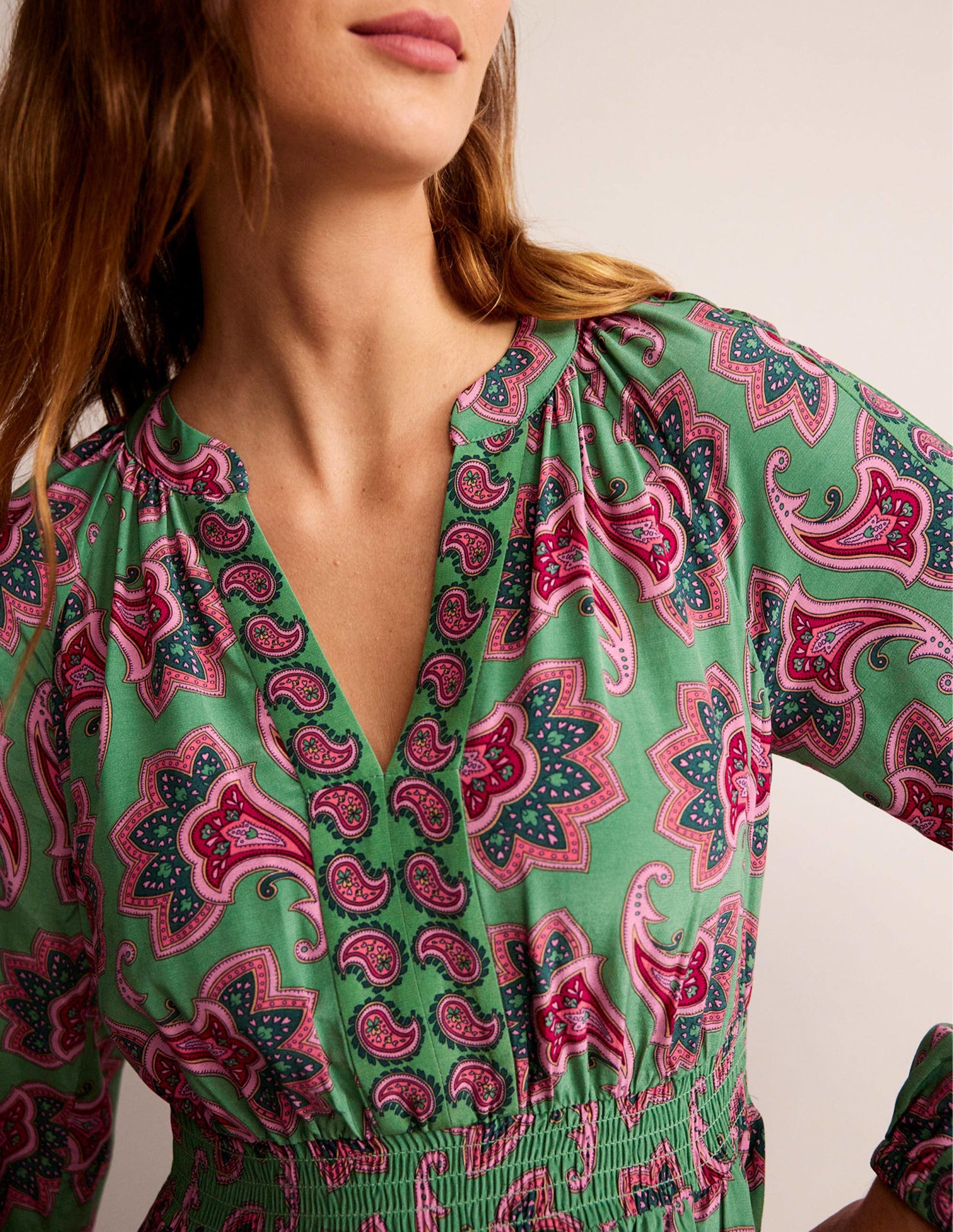 Border Print Raglan Midi Dress-Green, Paisley Amaryllis-2