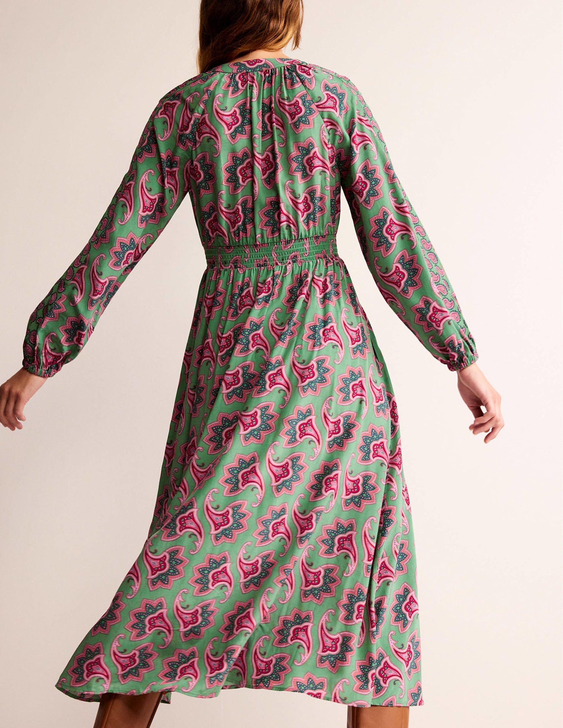 Border Print Raglan Midi Dress-Green, Paisley Amaryllis-3