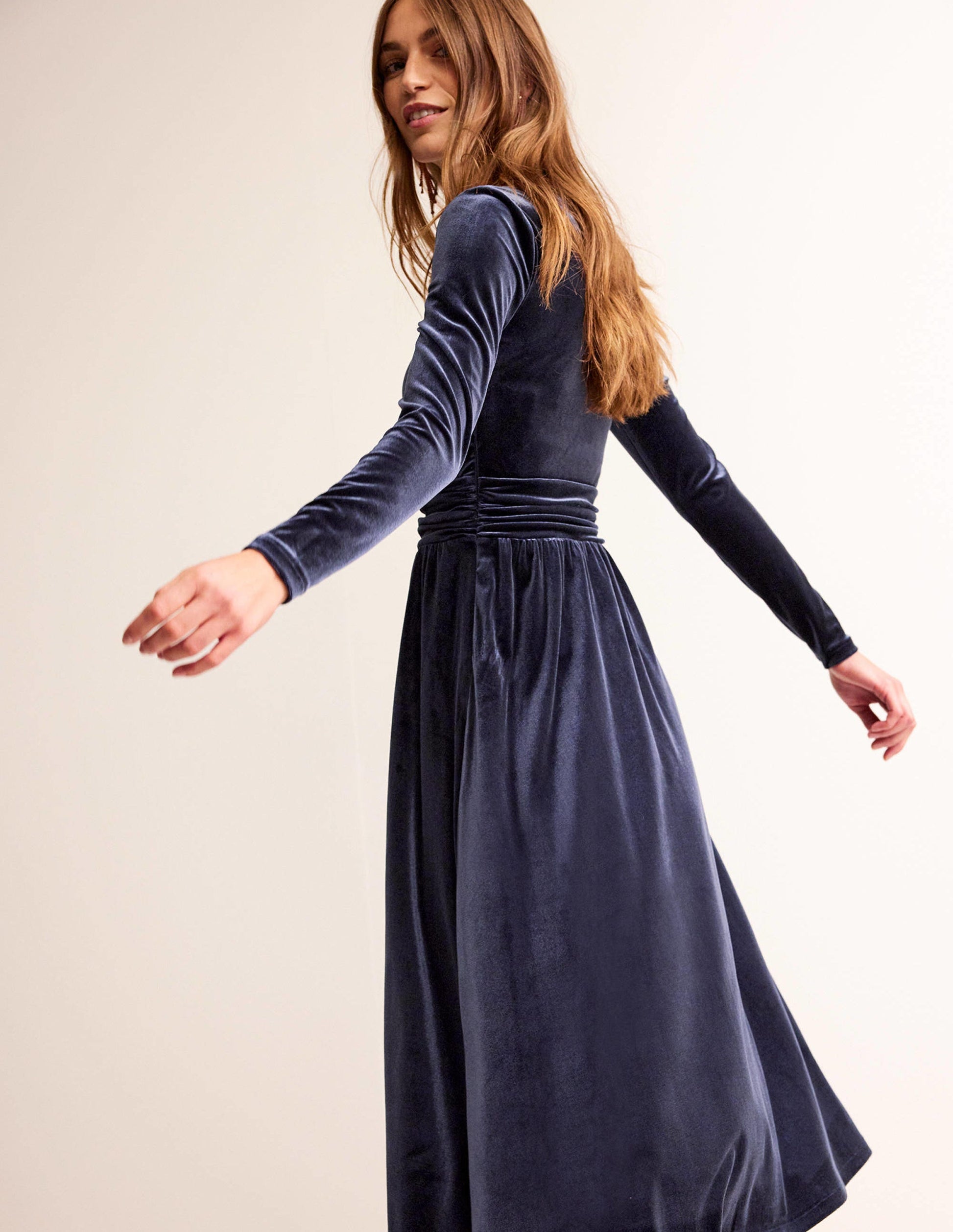 Abigail Velvet Midi Dress-Navy-3
