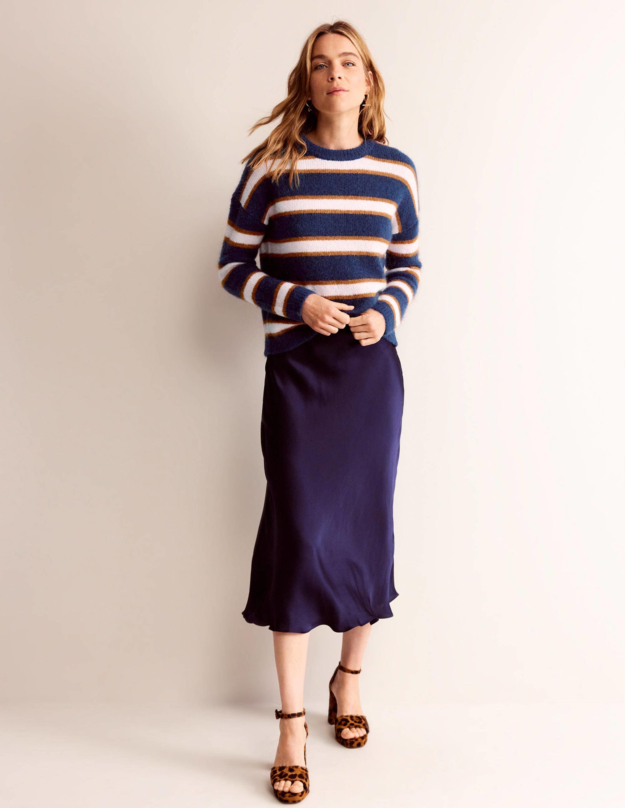 Rosemary Relaxed Fluffy Jumper-French Navy, Pumpkin - Image 4
