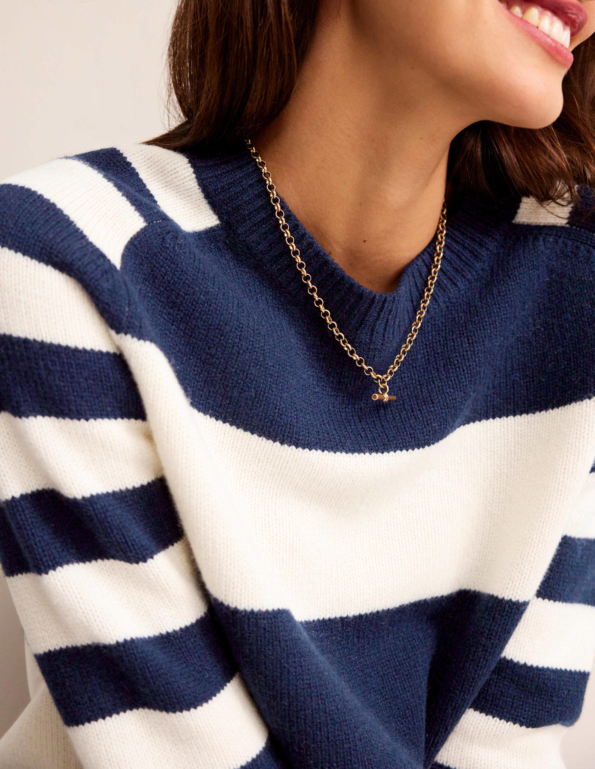 Olivia Merino Jumper-Navy and Ivory - Image 2