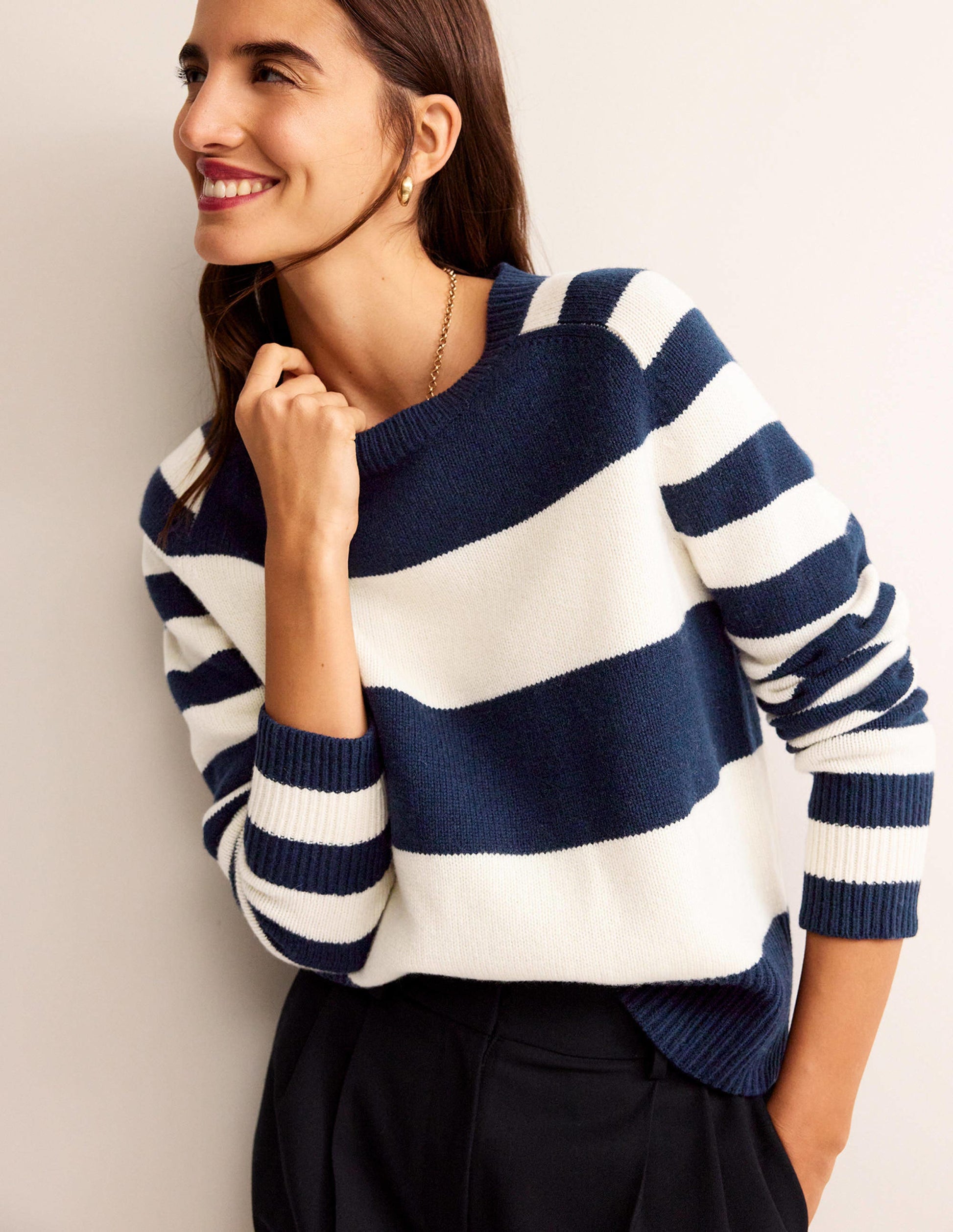 Olivia Merino Jumper-Navy and Ivory-4