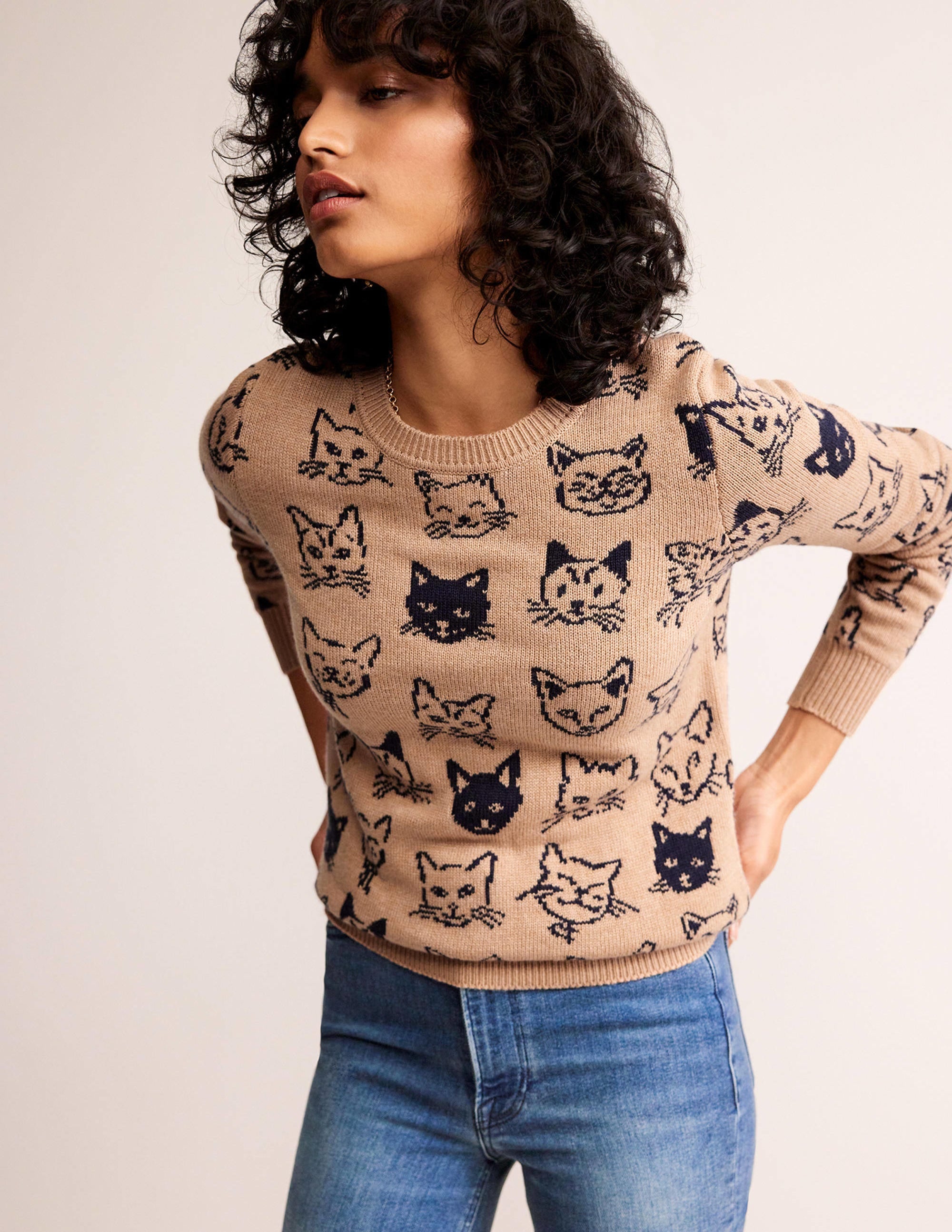Heather Jacquard Jumper-Camel and Navy, Cats - Image 4