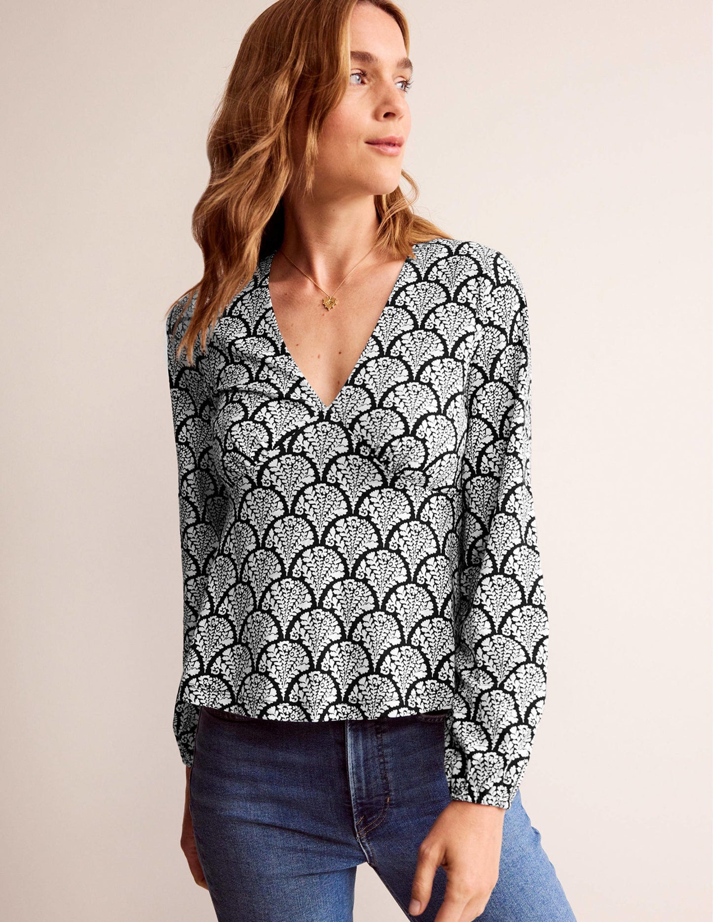 V-Neck Peplum Top-Black, Blossomy