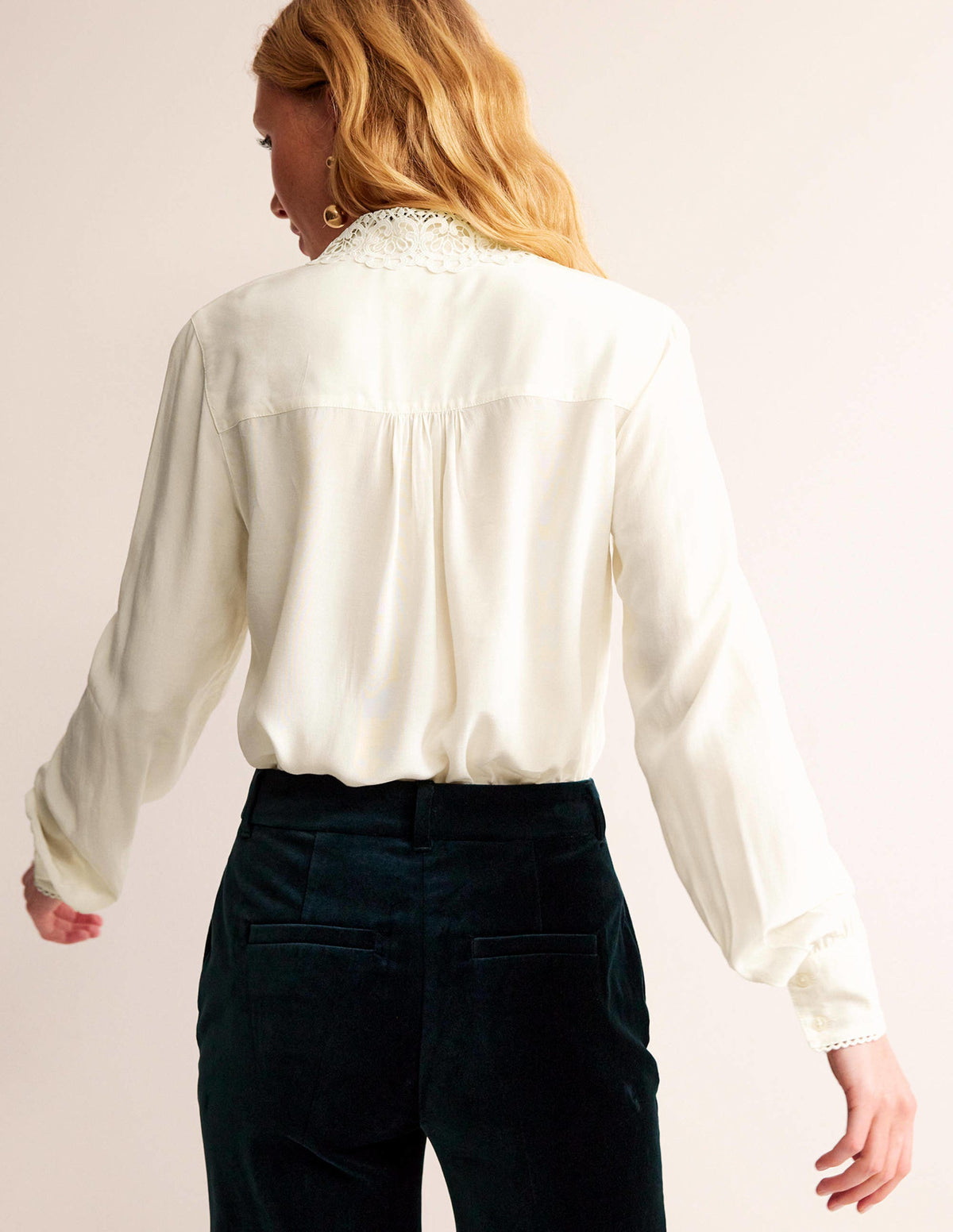 Lace-Collar Shirt-Ivory-3