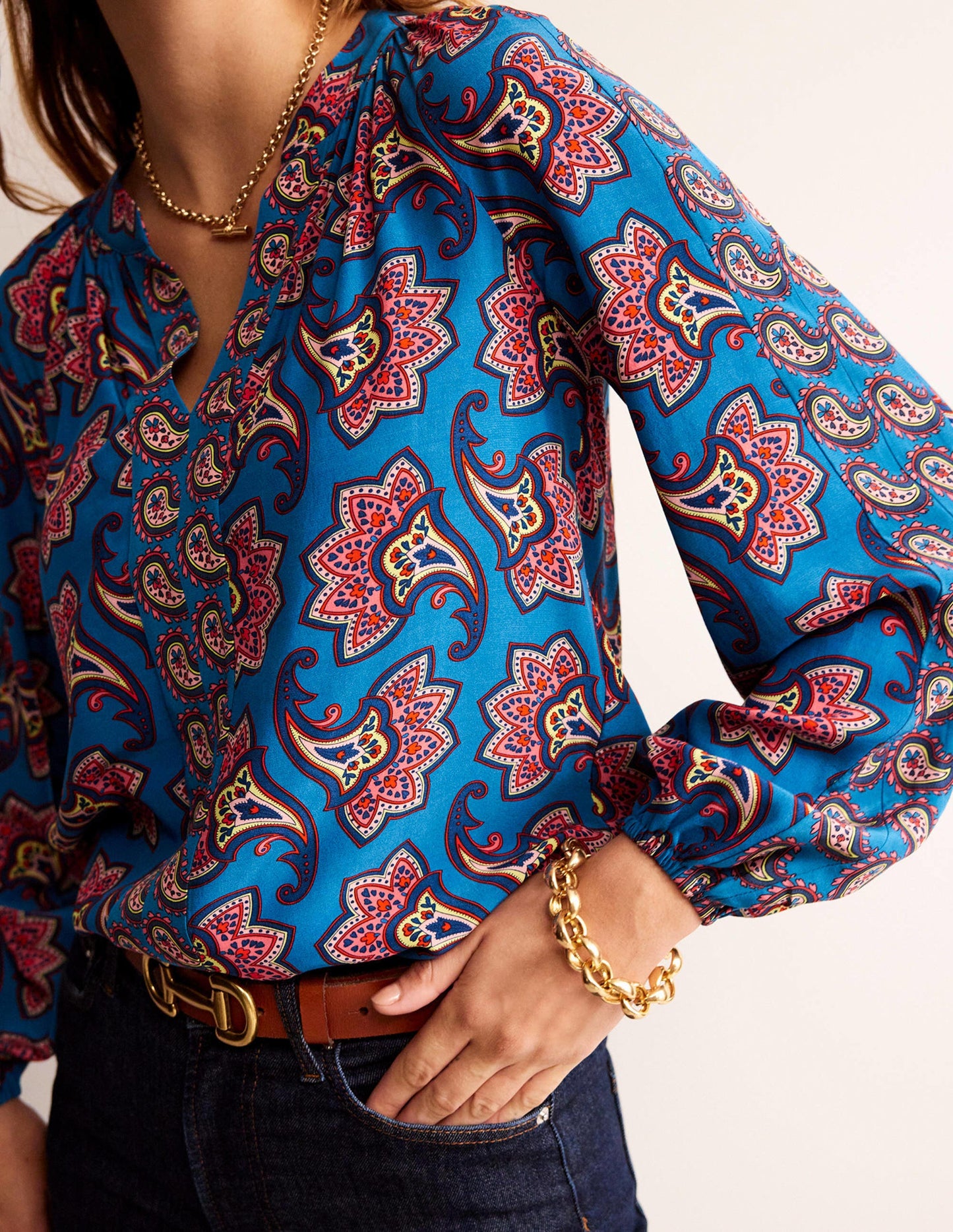 Border Print Raglan Top-Blue, Paisley Amaryllis