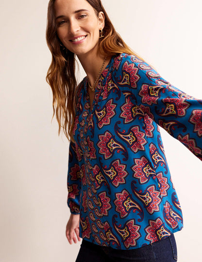 Border Print Raglan Top-Blue, Paisley Amaryllis-4