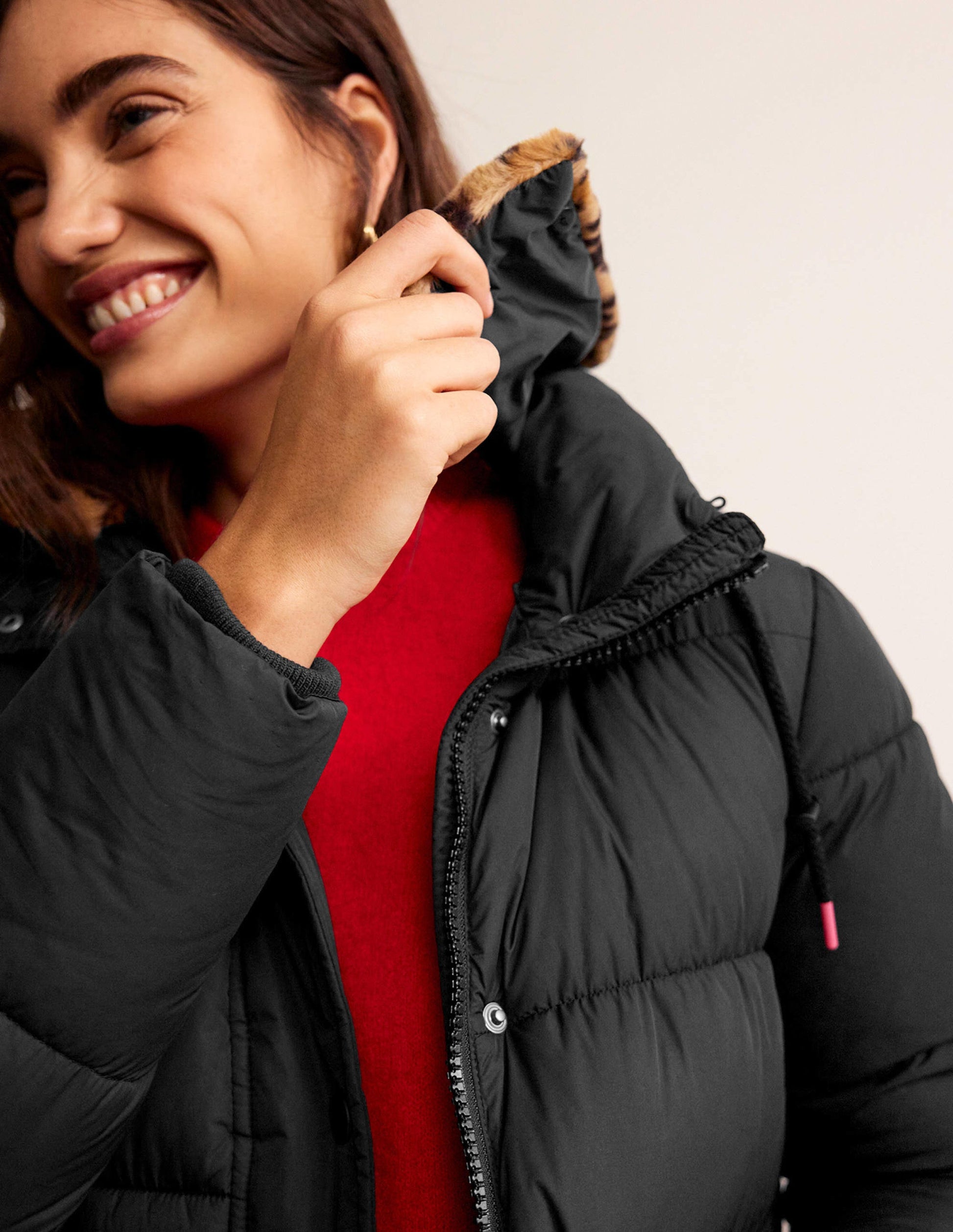 Bamburgh Puffer Coat-BLACK-2