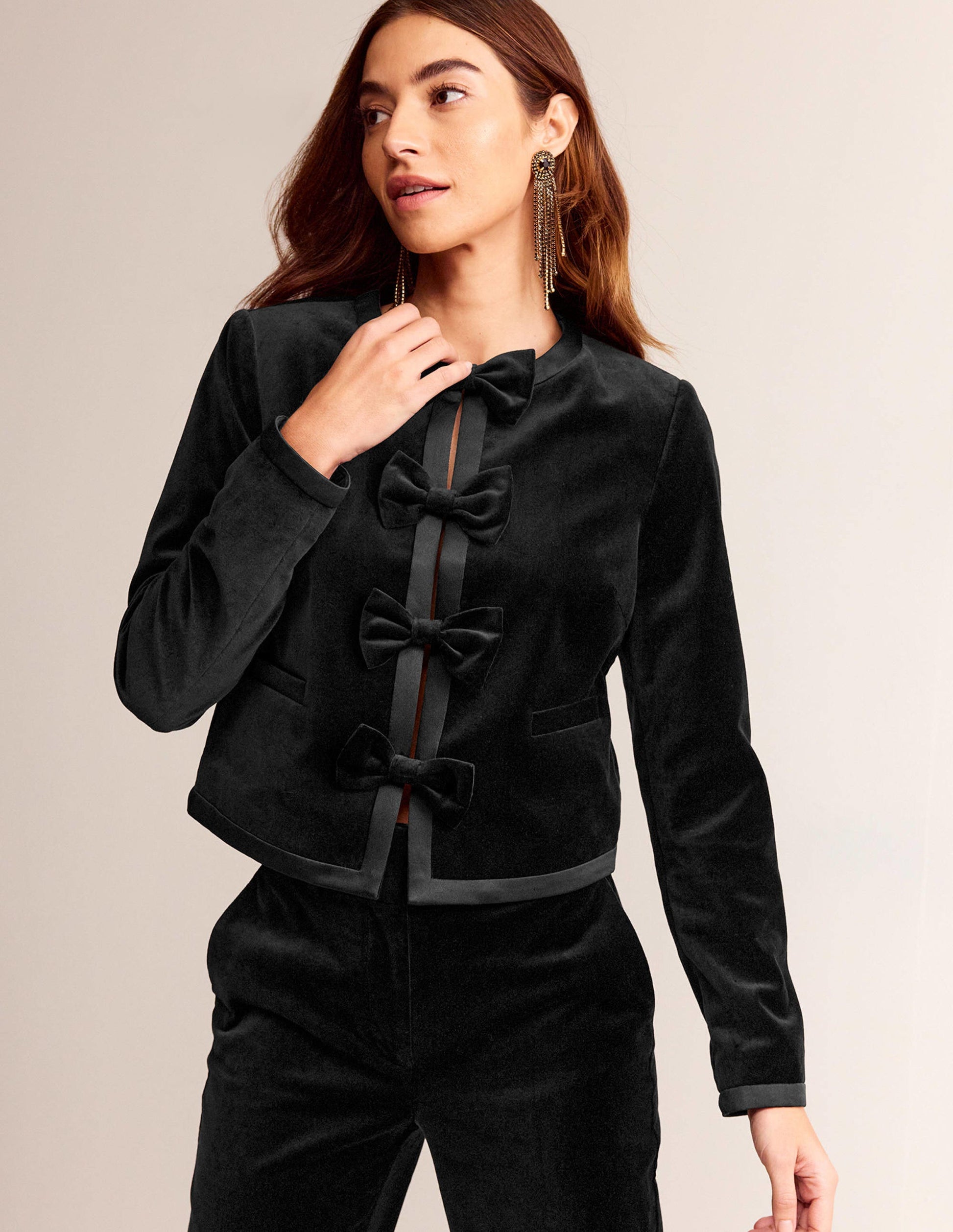 Bow-Trim Collarless Jacket-Black-4