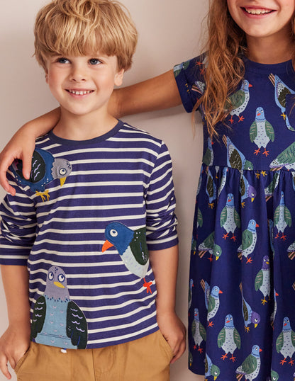 Appliqué T-shirt-Denim Blue and Ivory Pigeons-4