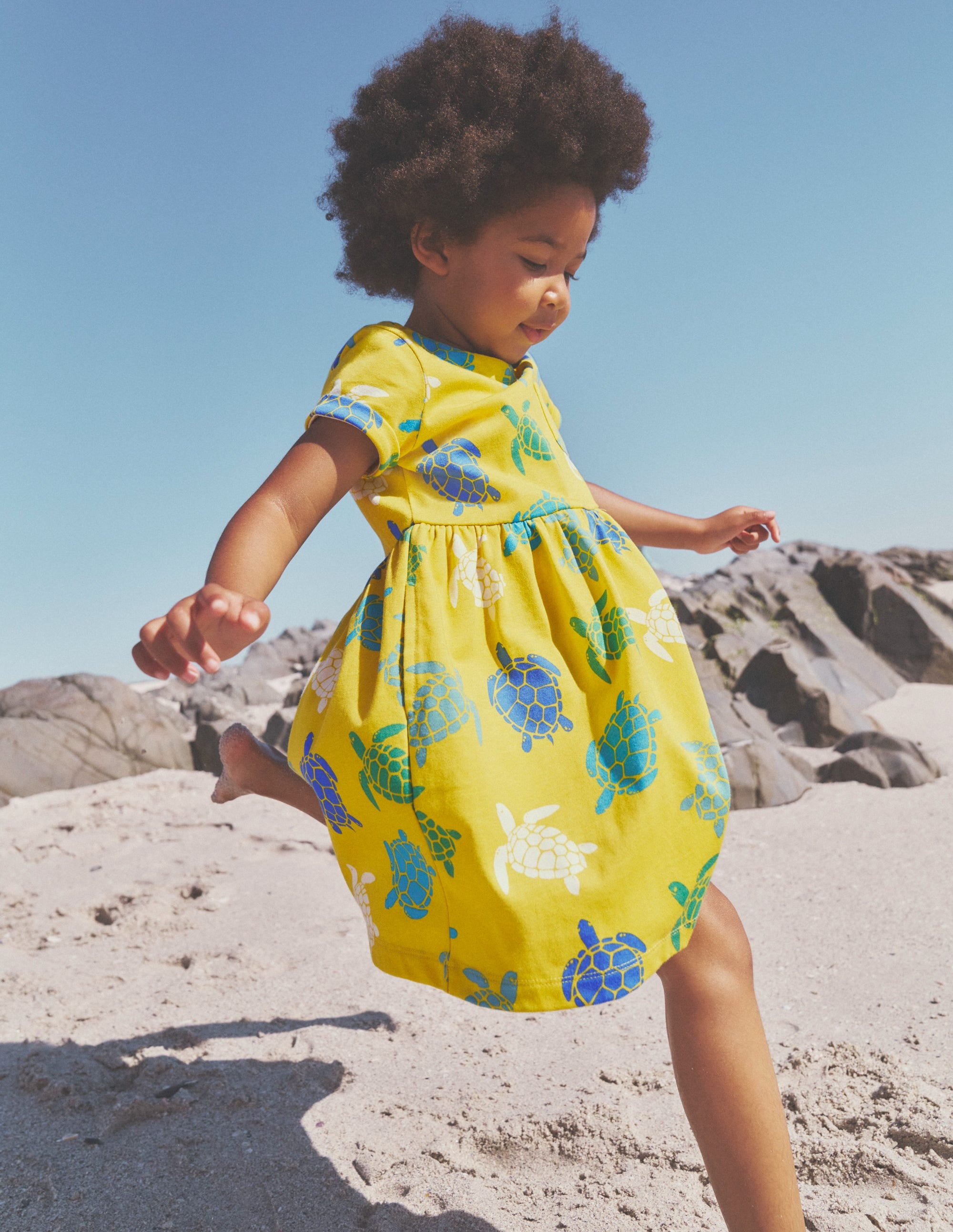 Short-sleeved Fun Jersey Dress-Zest Yellow Turtles - Image 4