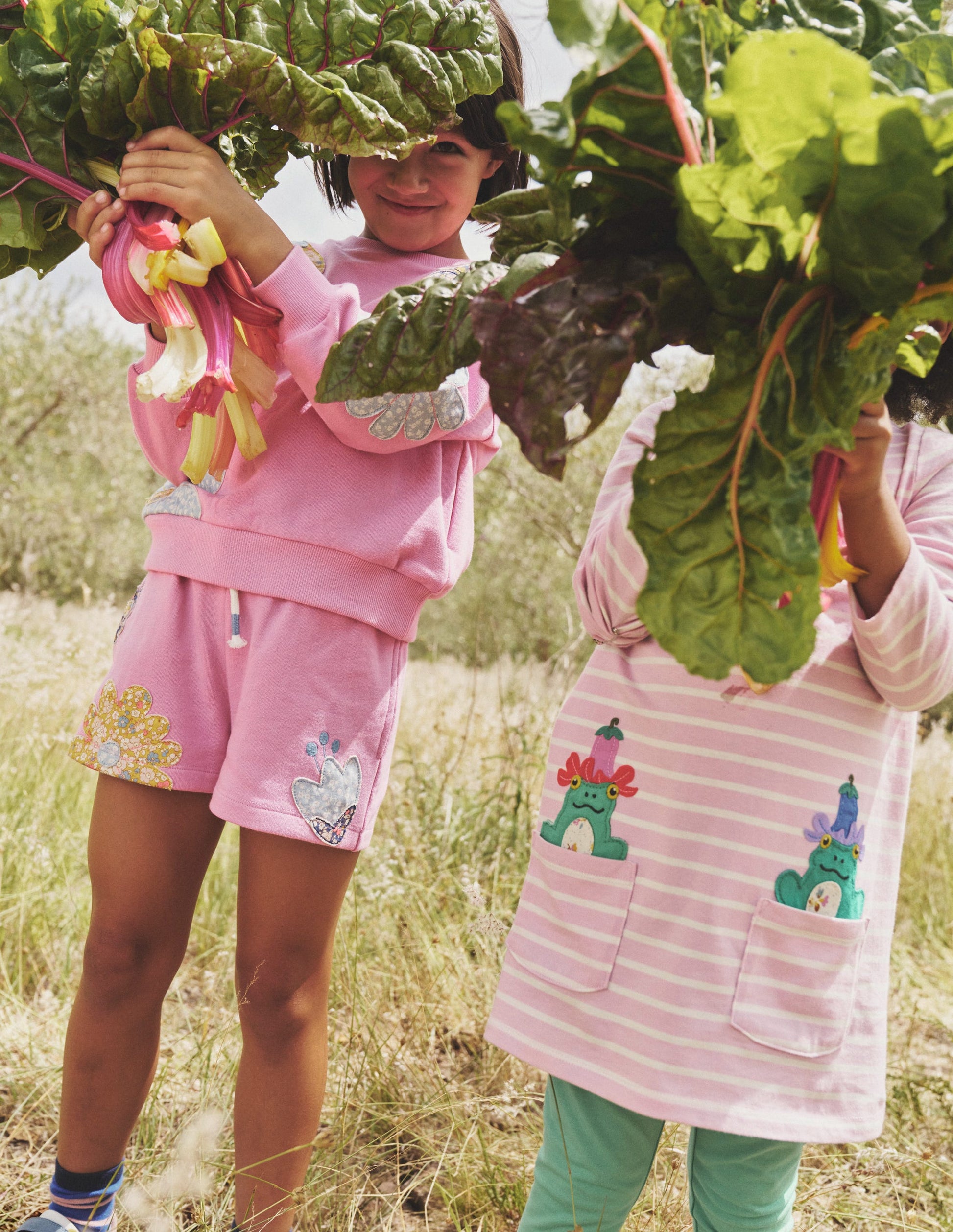 Relaxed Appliqué Sweatshirt-Cosmos Pink Flower-4