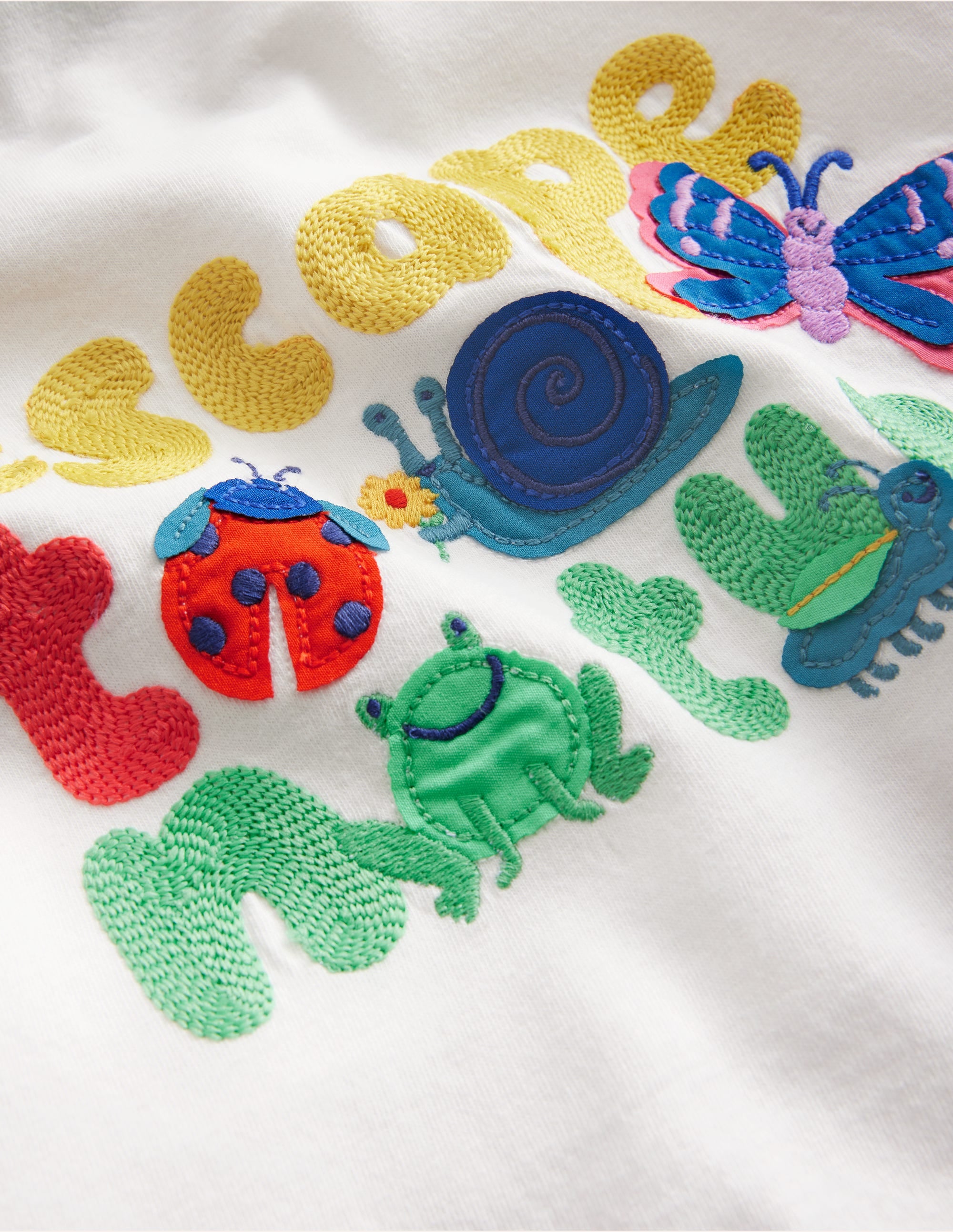 Boucle Relaxed T-shirt-Vanilla White Escape To Nature - Image 3