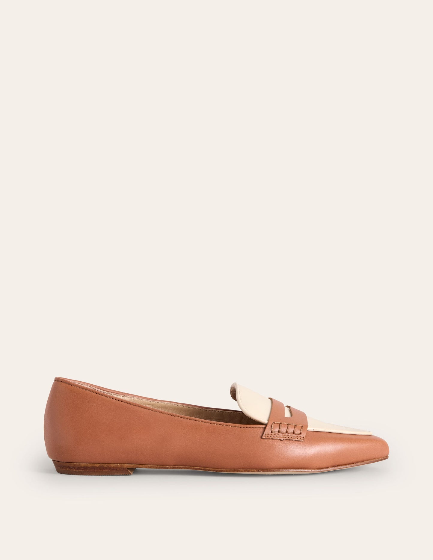 Pointed Loafers-Tan/Ecru