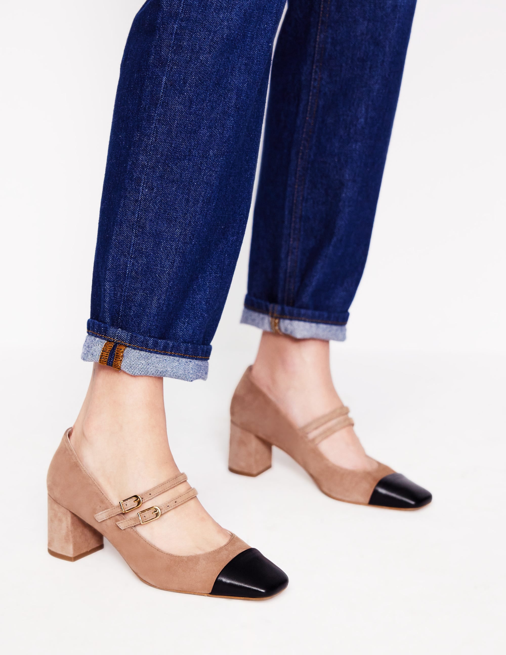 Block Heel Pump-Latte/Black Leather - Image 2