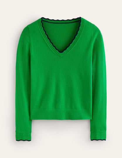 Merino Scallop V-Neck Jumper-Rich Emerald Green