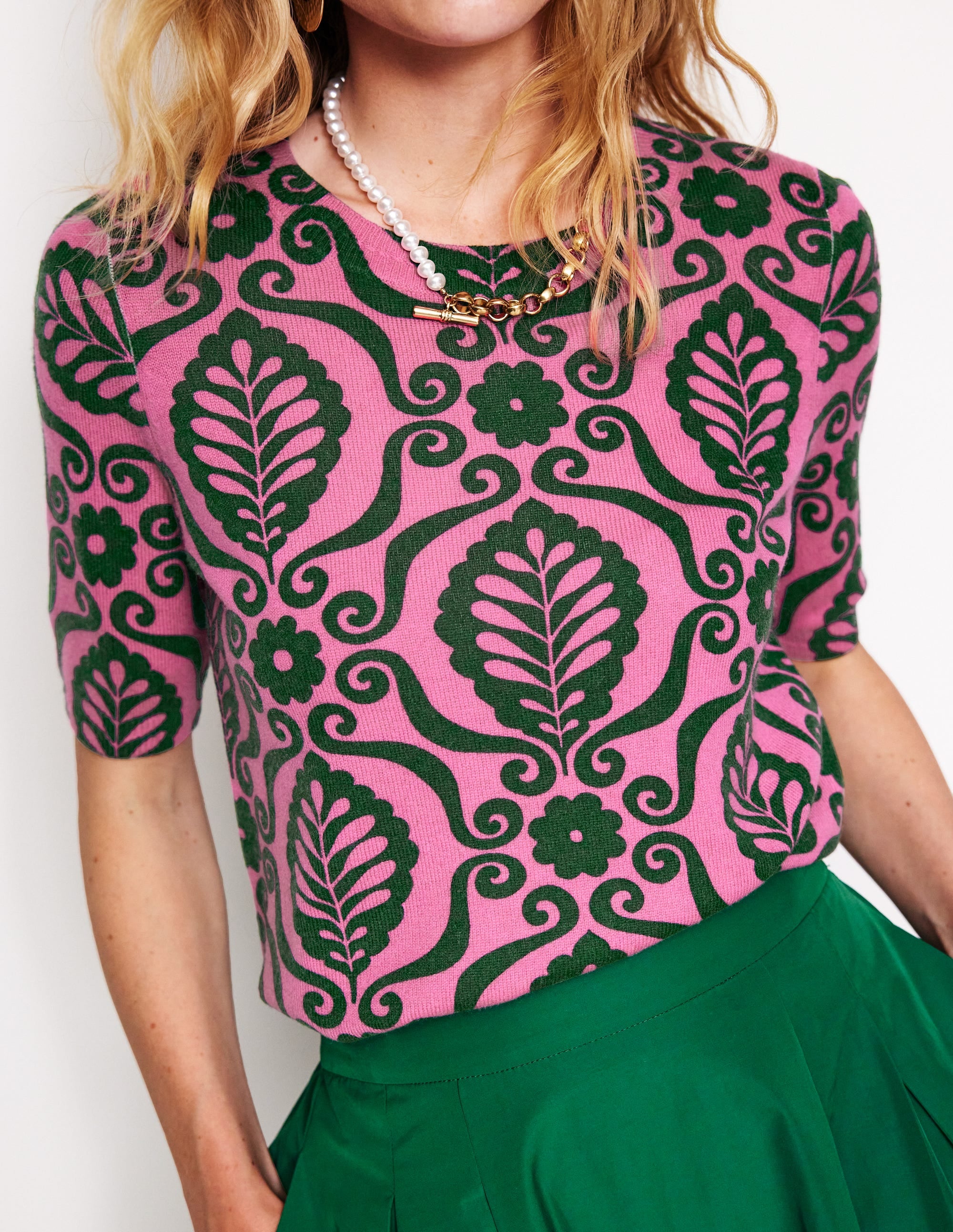 Eva Cashmere T-Shirt-Party Pink, Foliage Stamp - Image 2