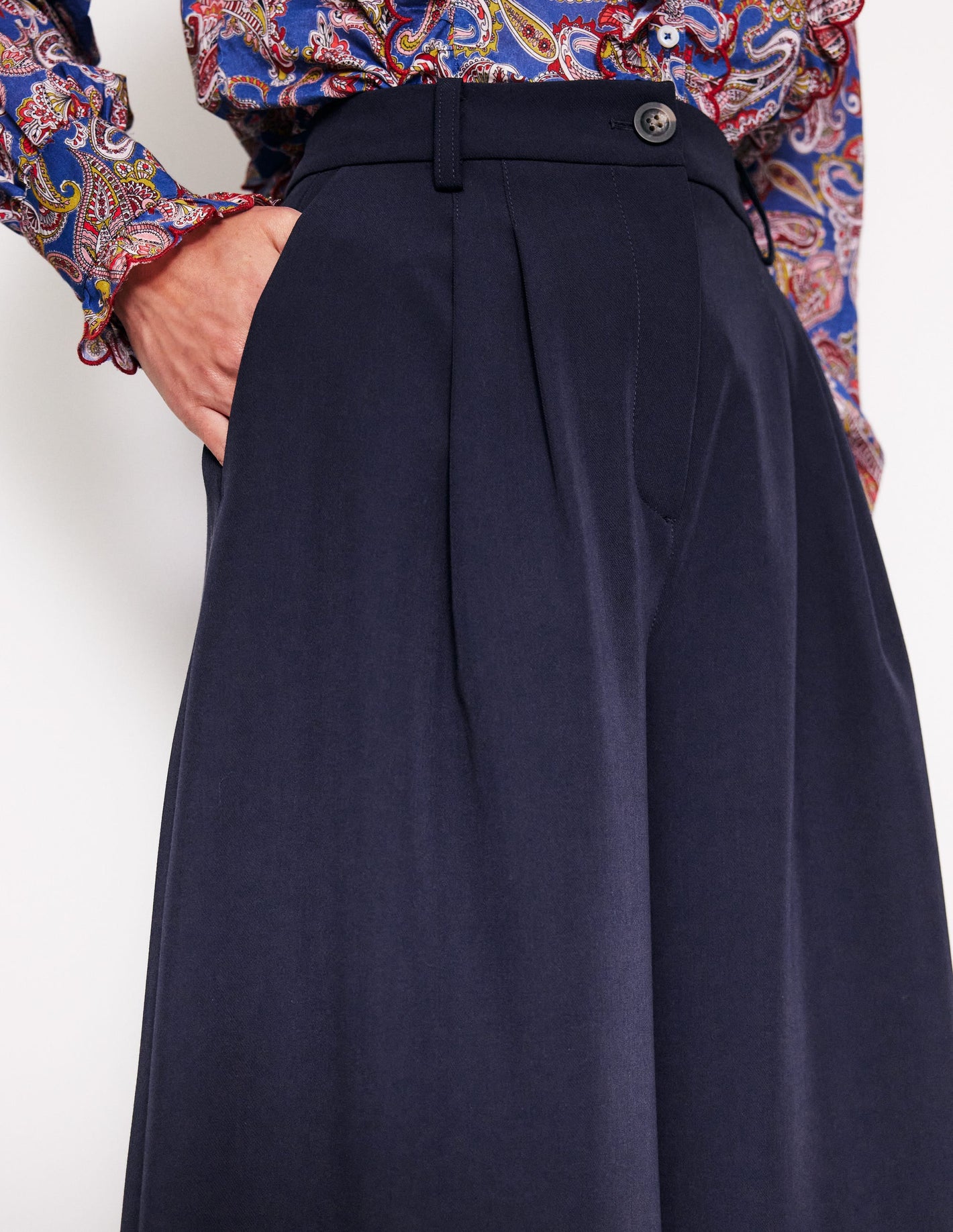 Tailored Cropped Trousers-Navy