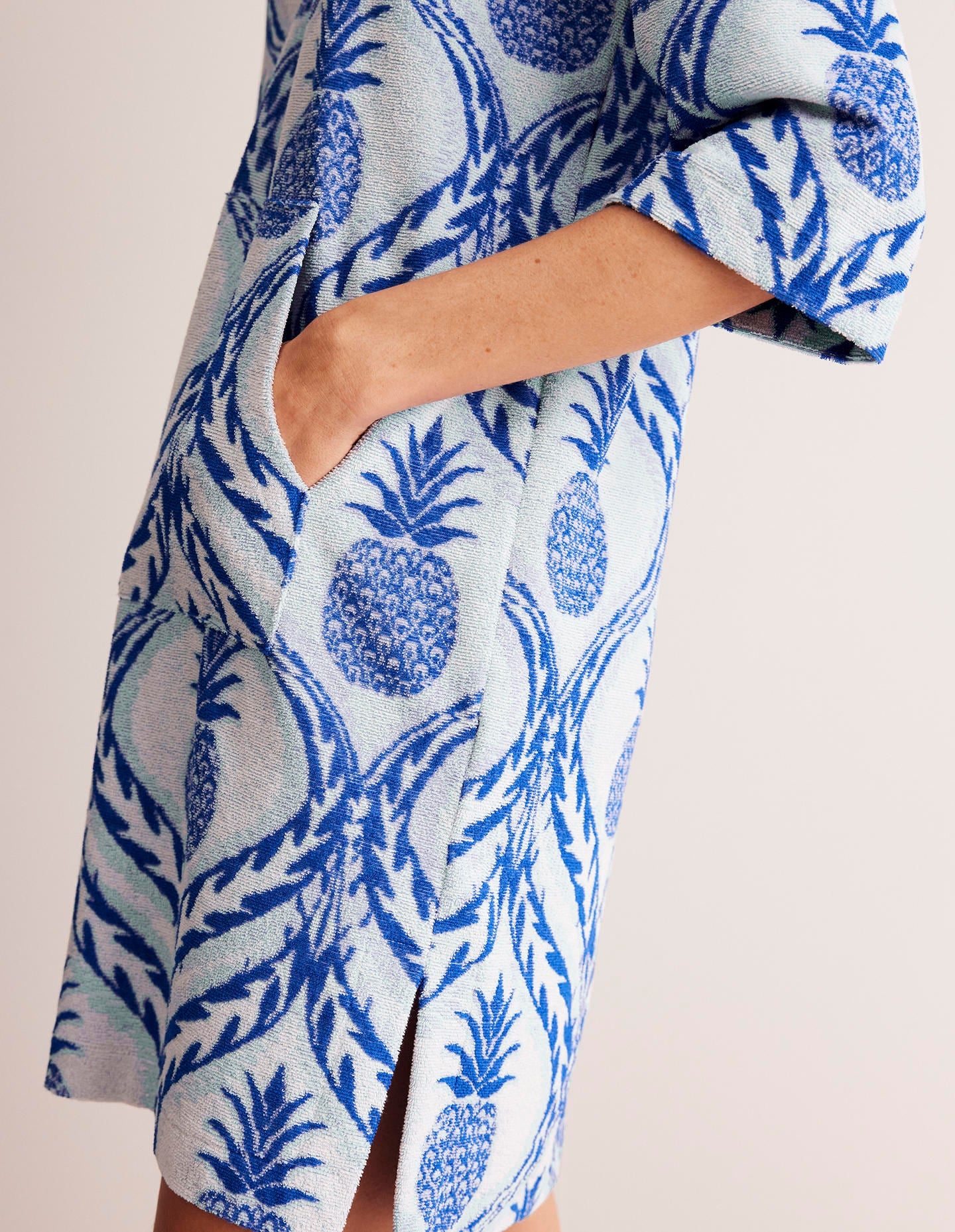 Hooded Towelling Short Kaftan-Surf the Web, Pineapple Wave-2