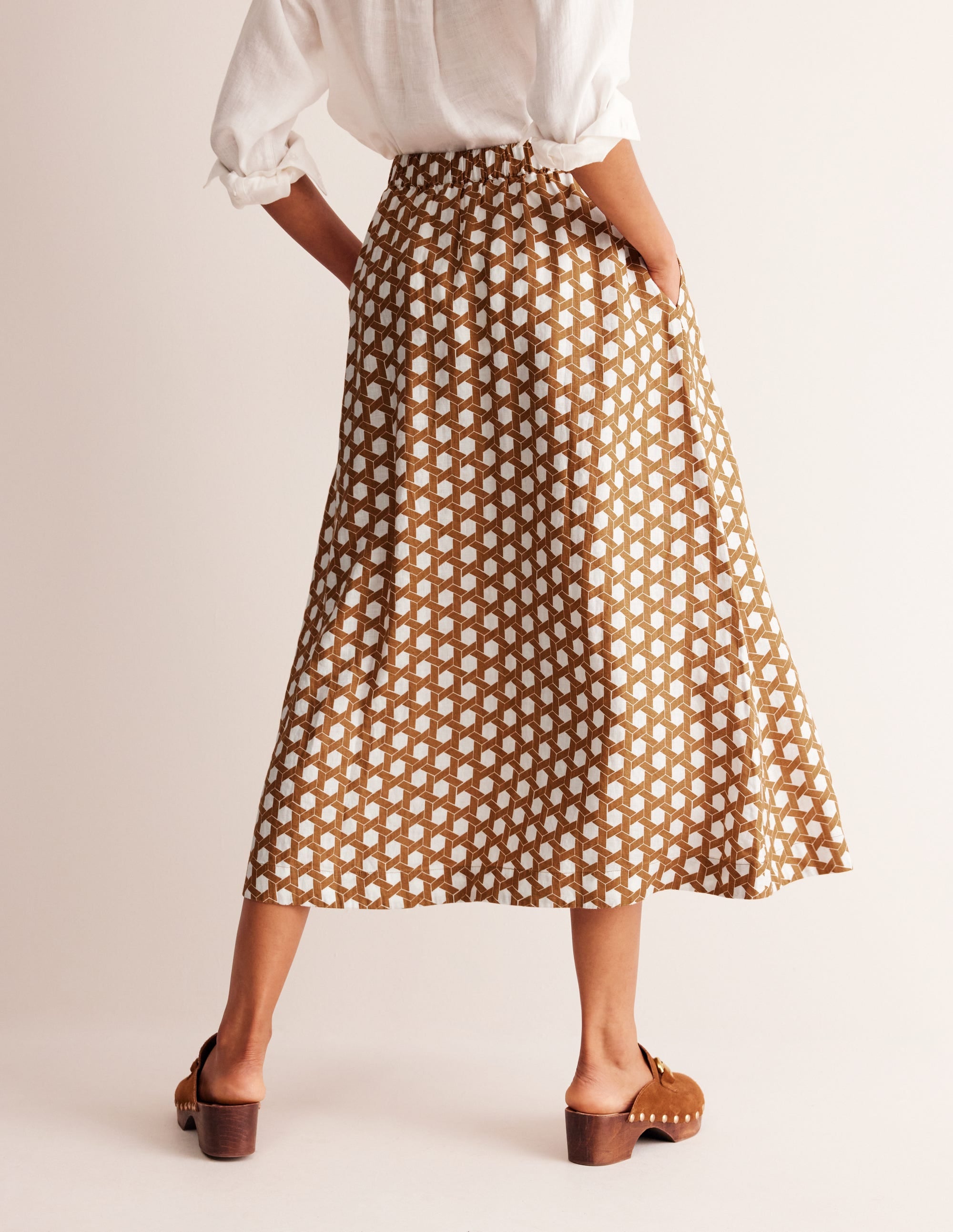 Florence Linen Skirt-Rubber, Honeycomb Geo - Image 3