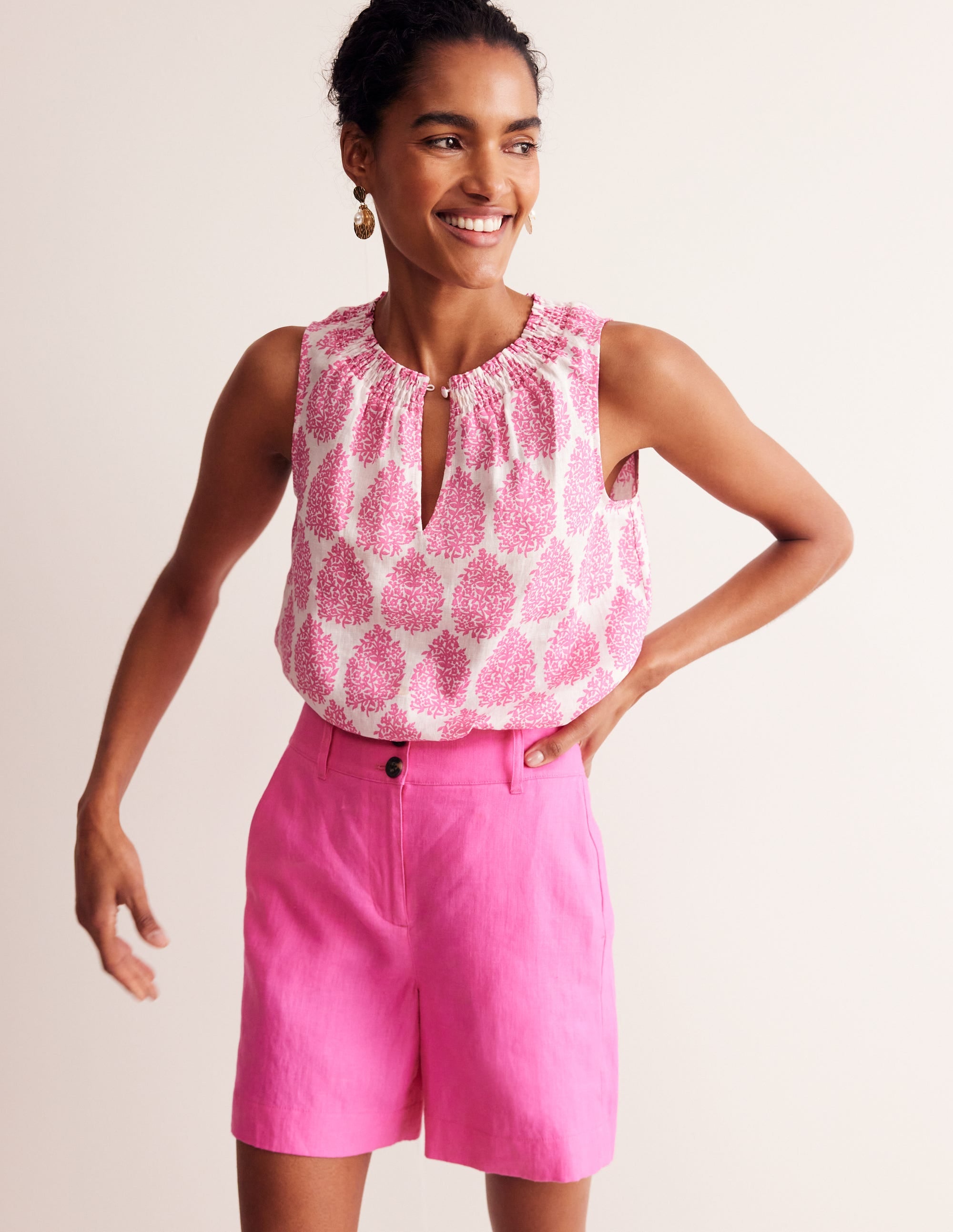 Georgia Linen Sleeveless Top-Sangria Sunset, Floret Paisley - Image 4