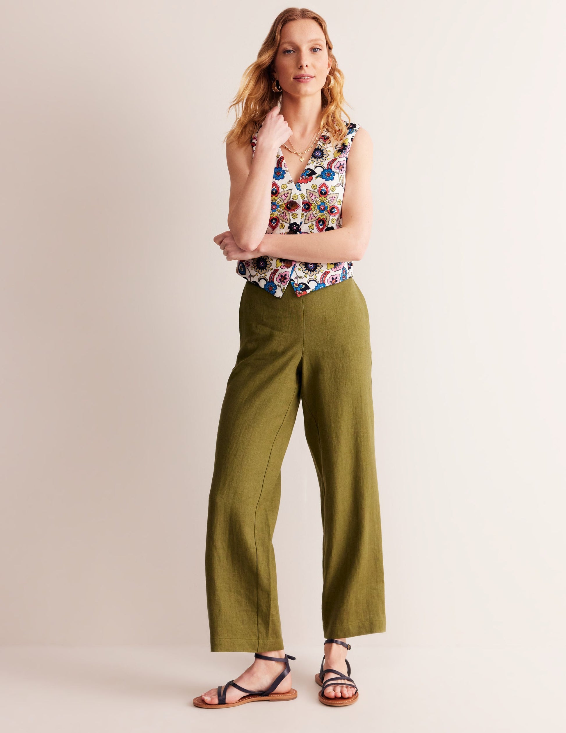 Linen V-Neck Waistcoat-Ivory, Botanic Sprig-4