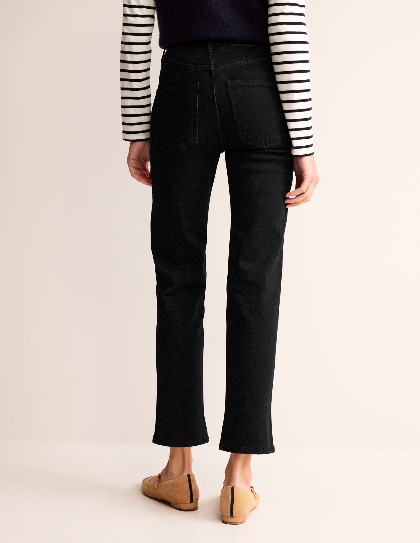 Mid Rise Slim Leg Jeans-Black