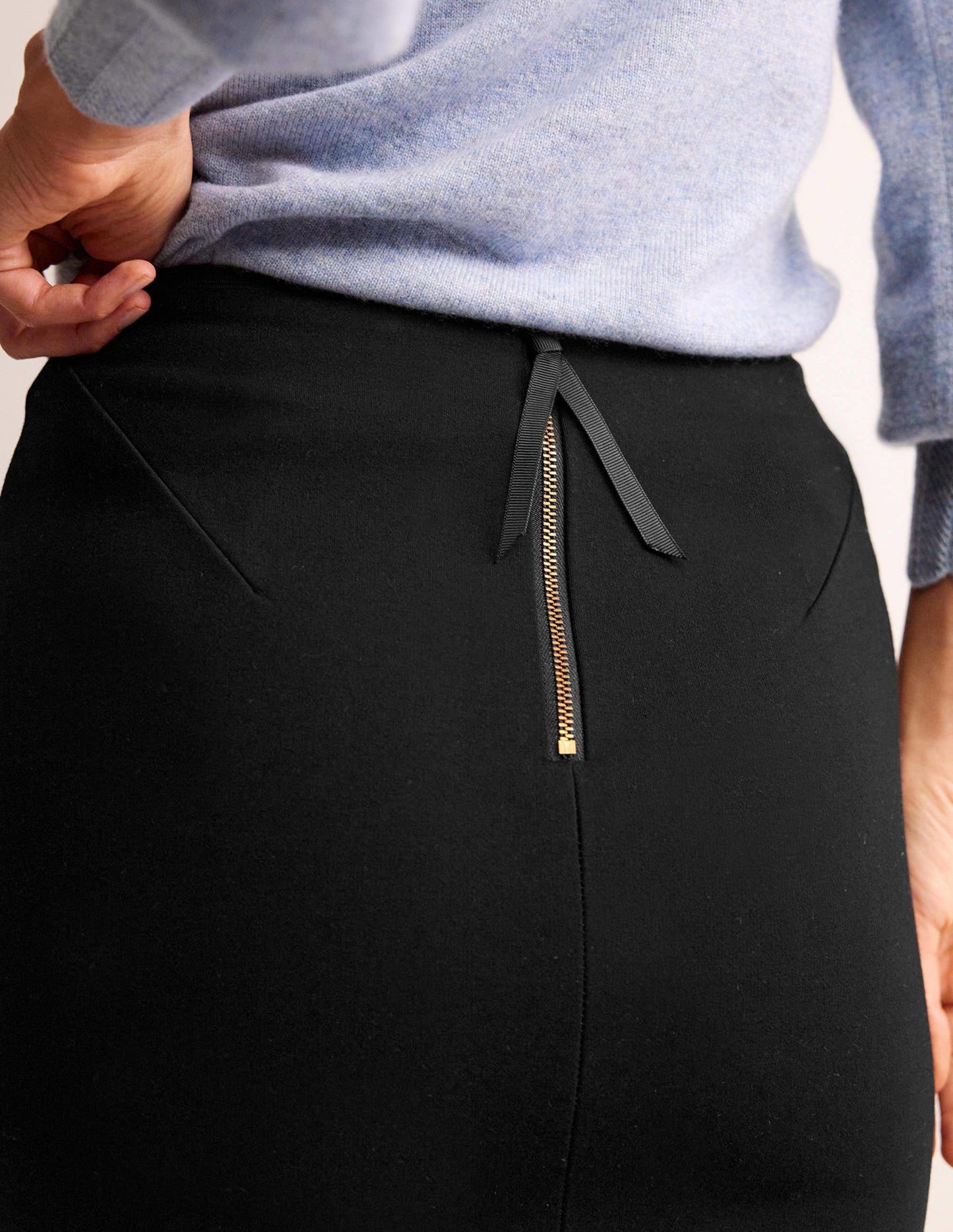Hampshire Ponte Skirt-Black