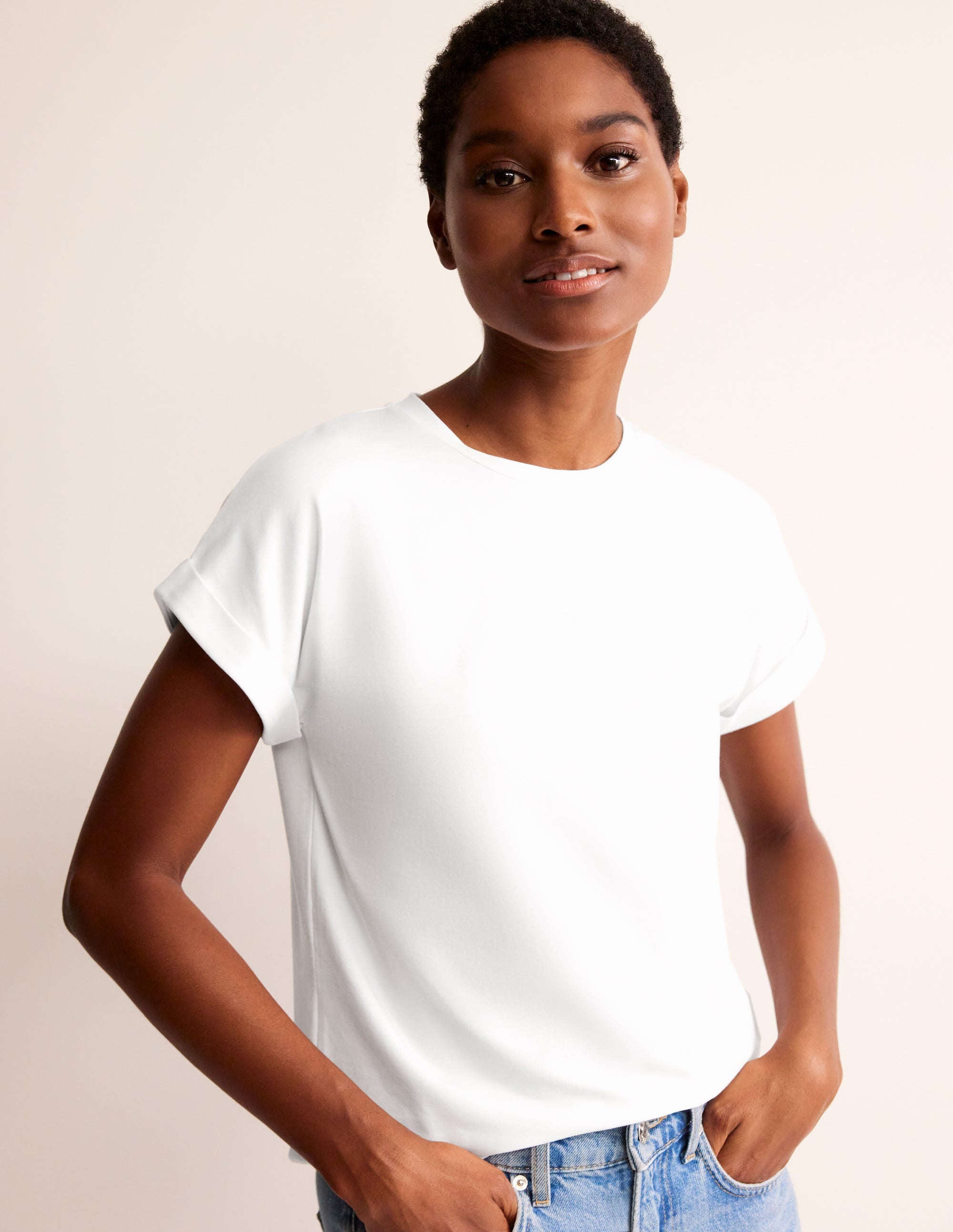 Turnback Cuff Crew T-shirt-White - Image 2