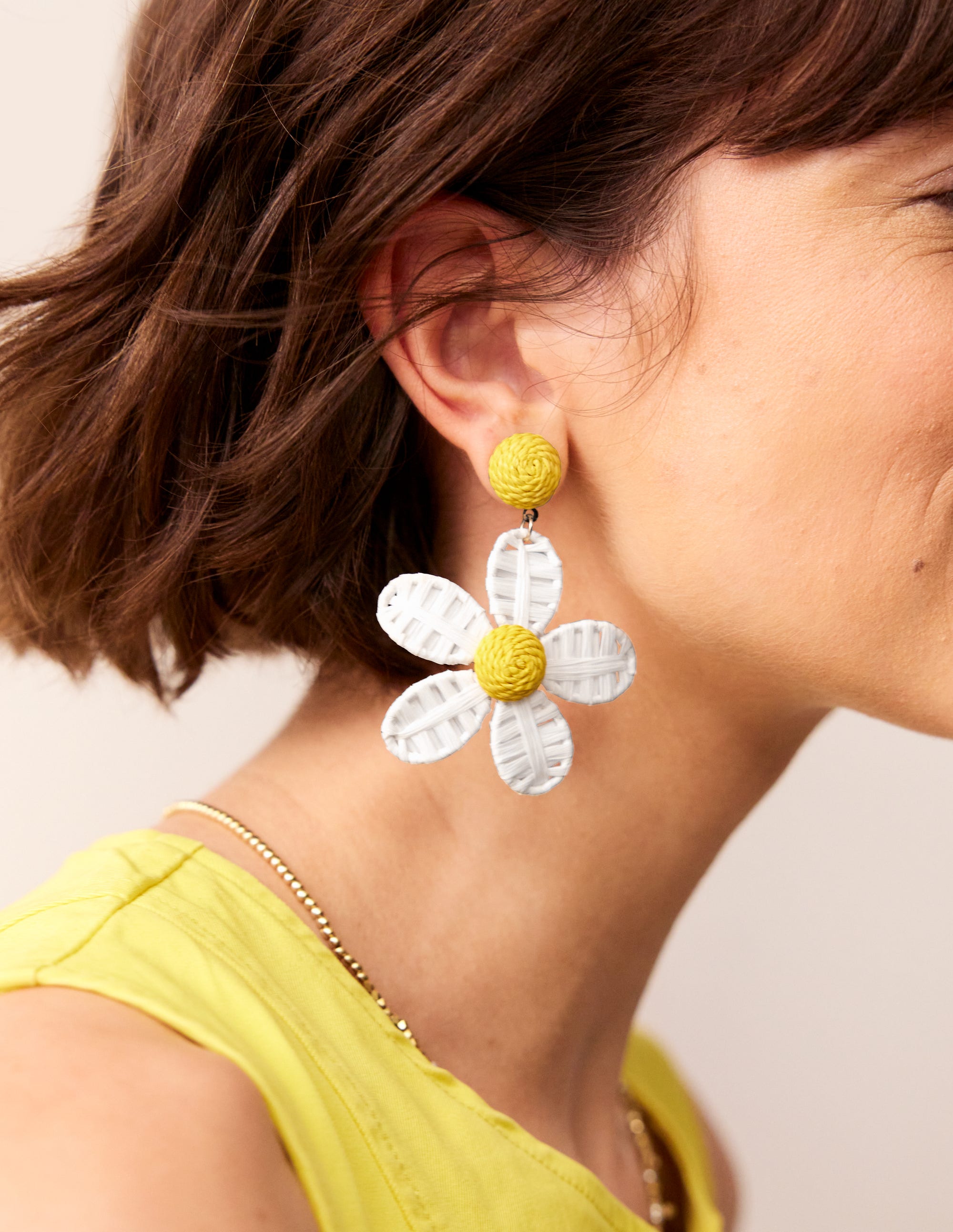 Raffia Flower Earrings-Natural - Image 2
