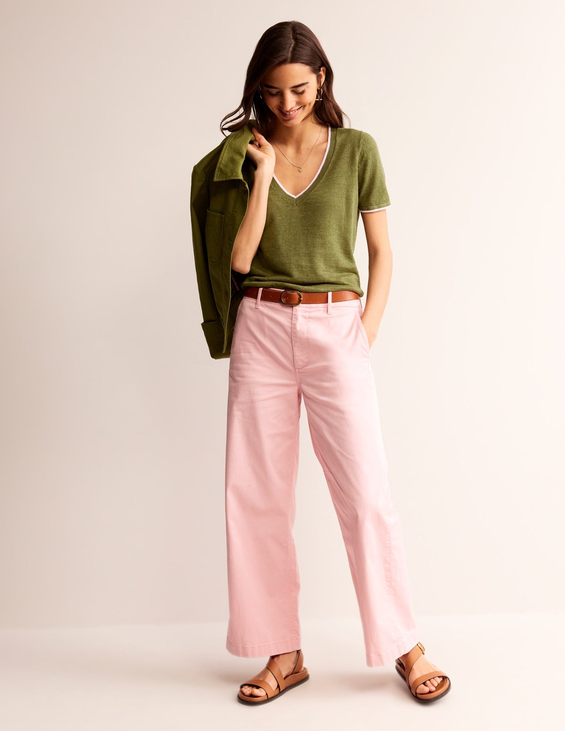 Maggie V-Neck Linen T-Shirt-Mayfly Green-4