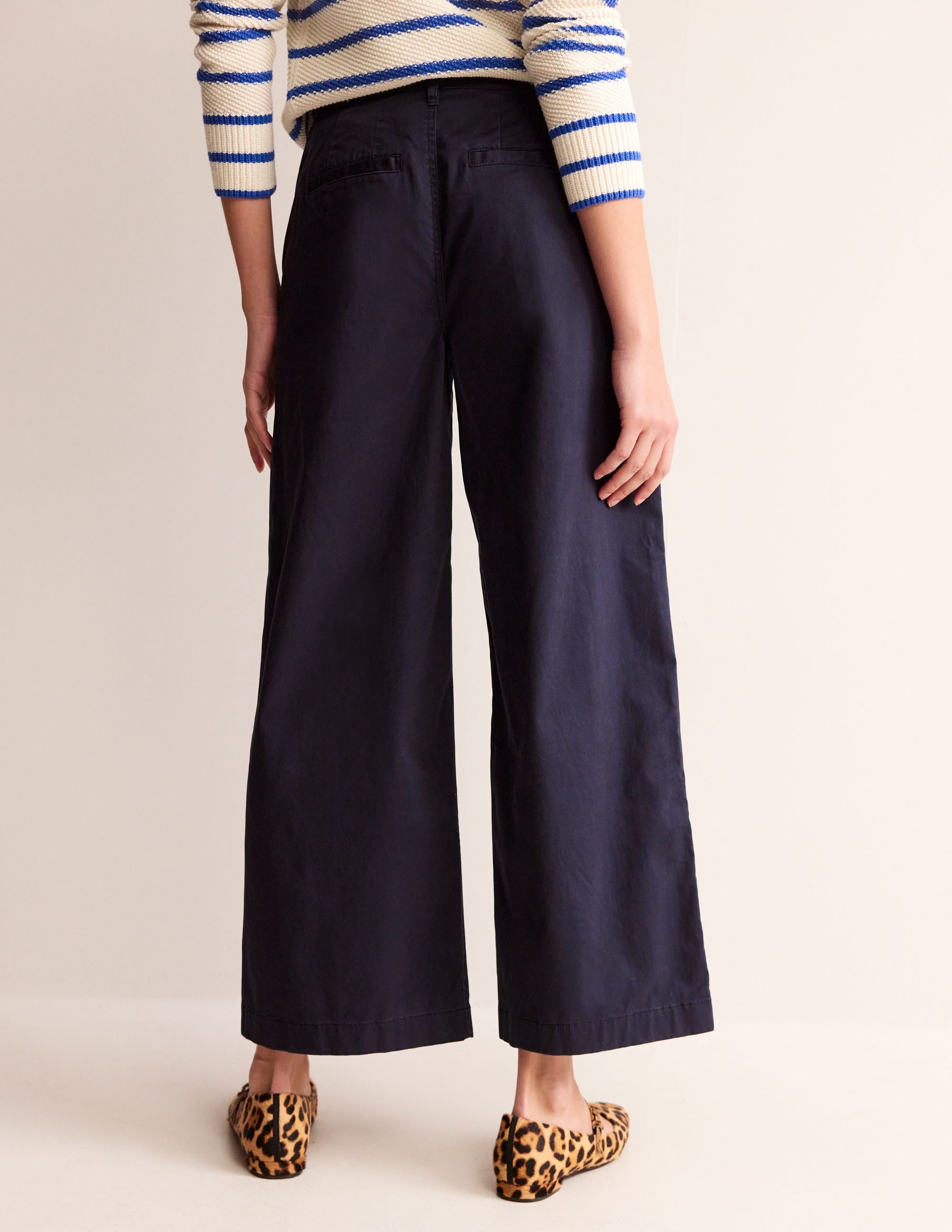 BARNSBURY WIDE LEG CHINO-Navy - Image 3