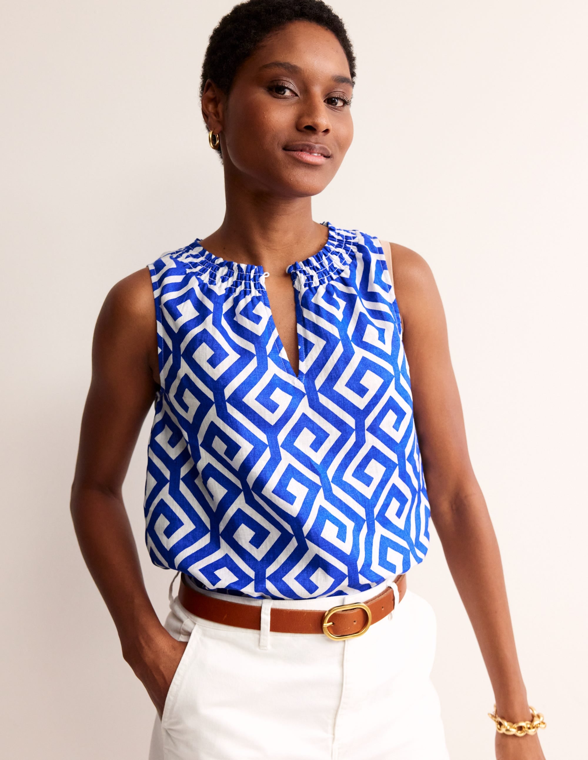 Georgia Linen Sleeveless Top-Surf the Web, Maze - Image 4