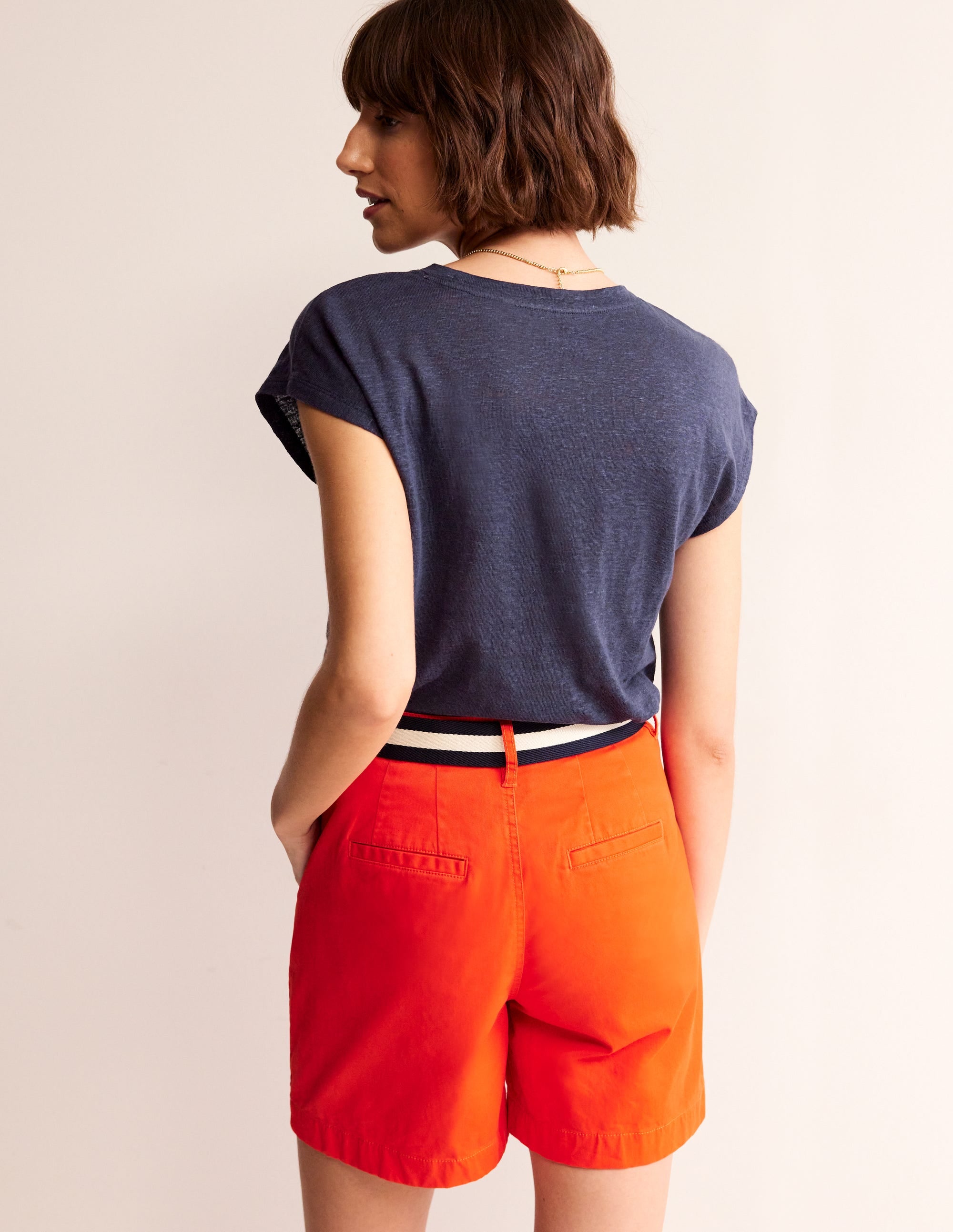 Louisa Crew Neck Linen T-shirt-Navy - Image 3