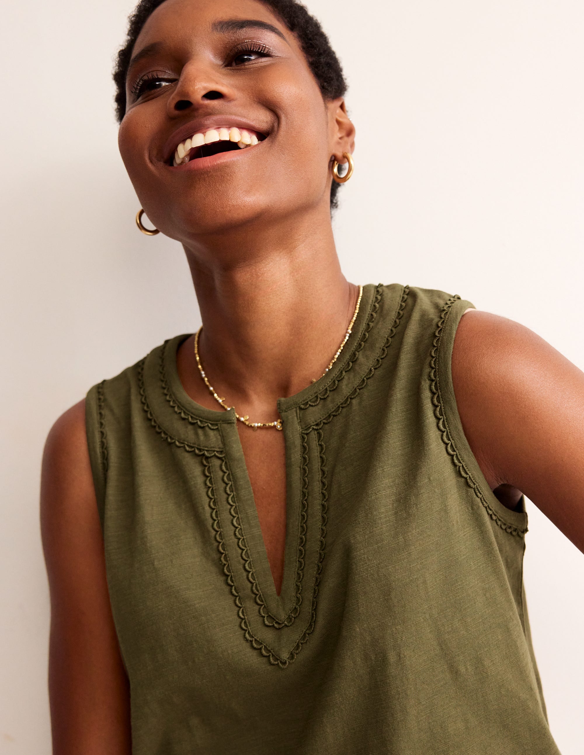 Trim Detail Vest-Winter Moss - Image 1