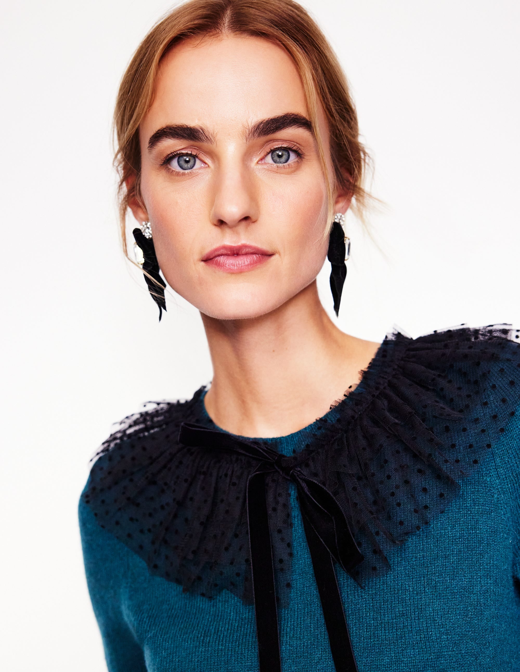 Novelty Bow Earrings-Black - Image 1