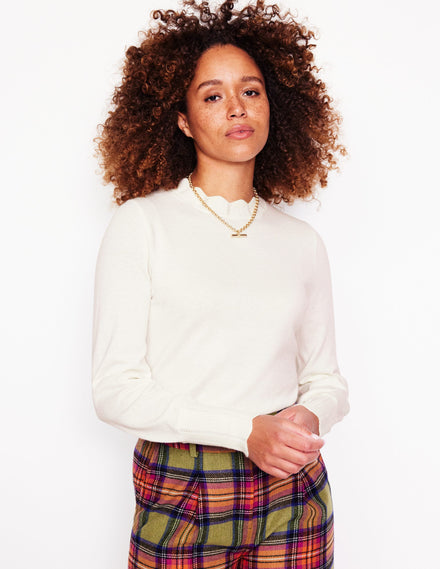 Imi Scallop Trim Jumper-Warm Ivory