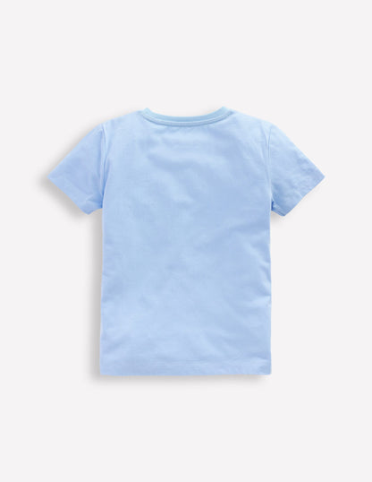 Short Sleeve Appliqué T-shirt-Glacier Blue Birthday Bunnies