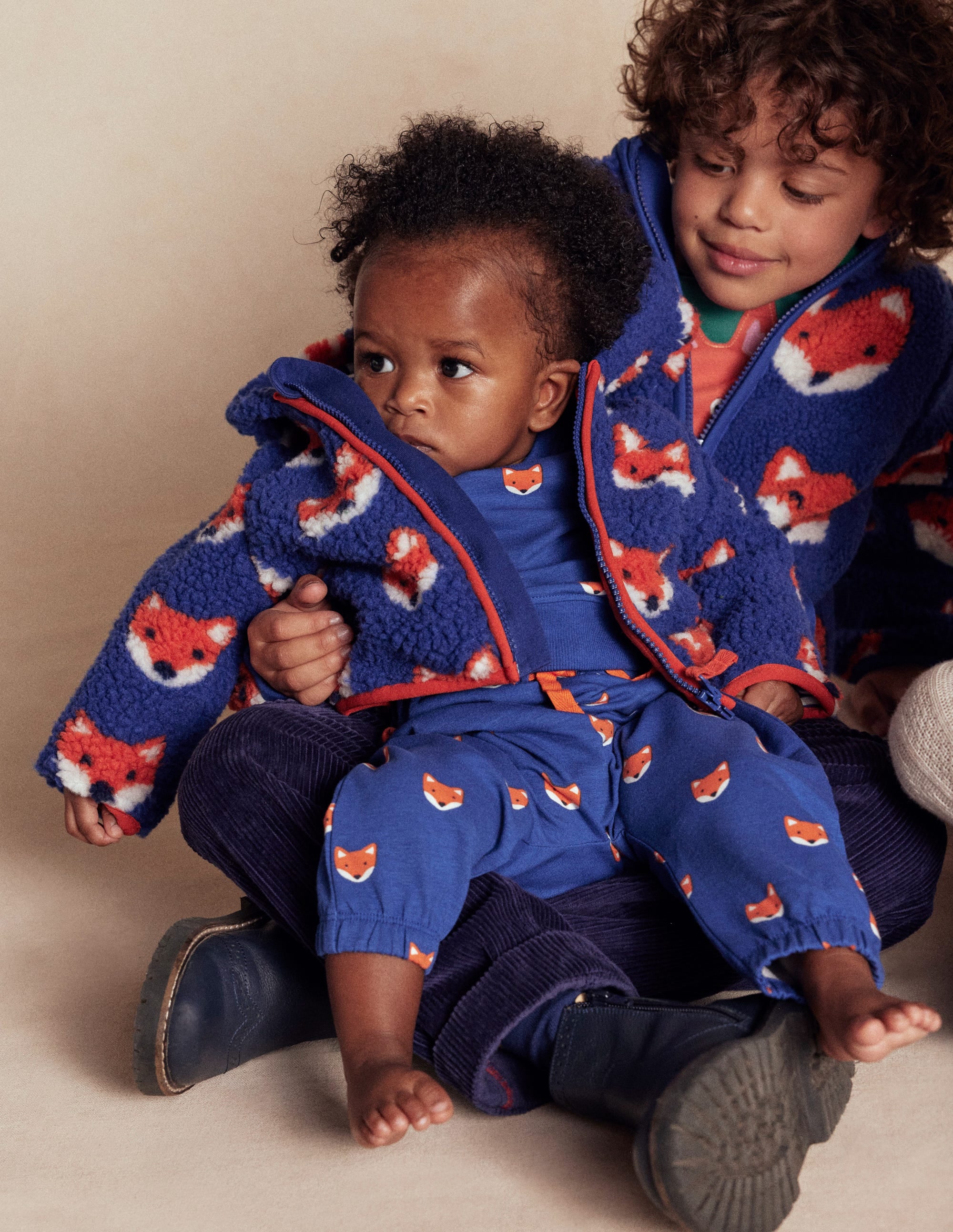 Novelty Cosy Borg Jacket-Blue Foxes - Image 4