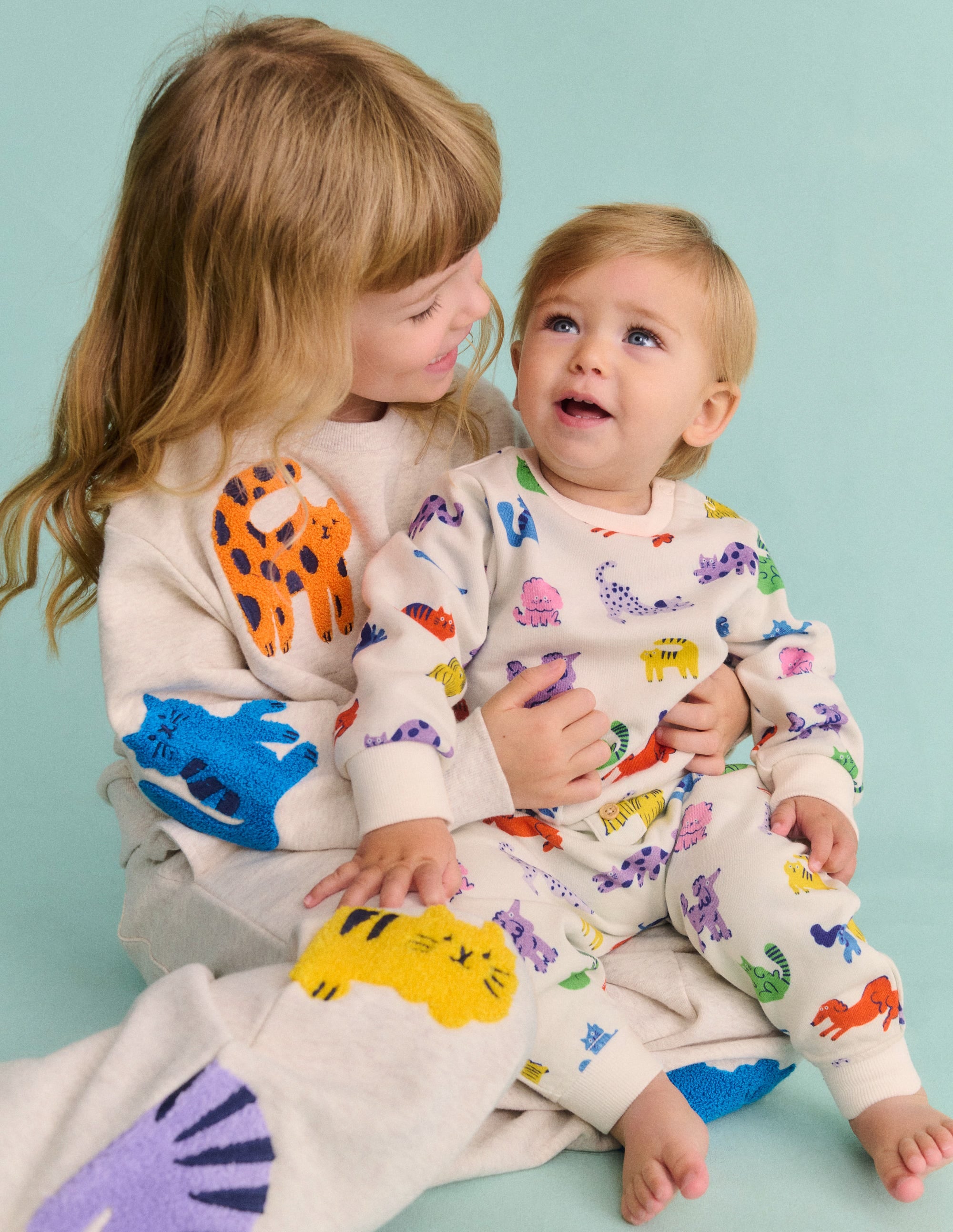 Printed Sweatshirt-Multi Spaced Rainbow Pets - Image 5